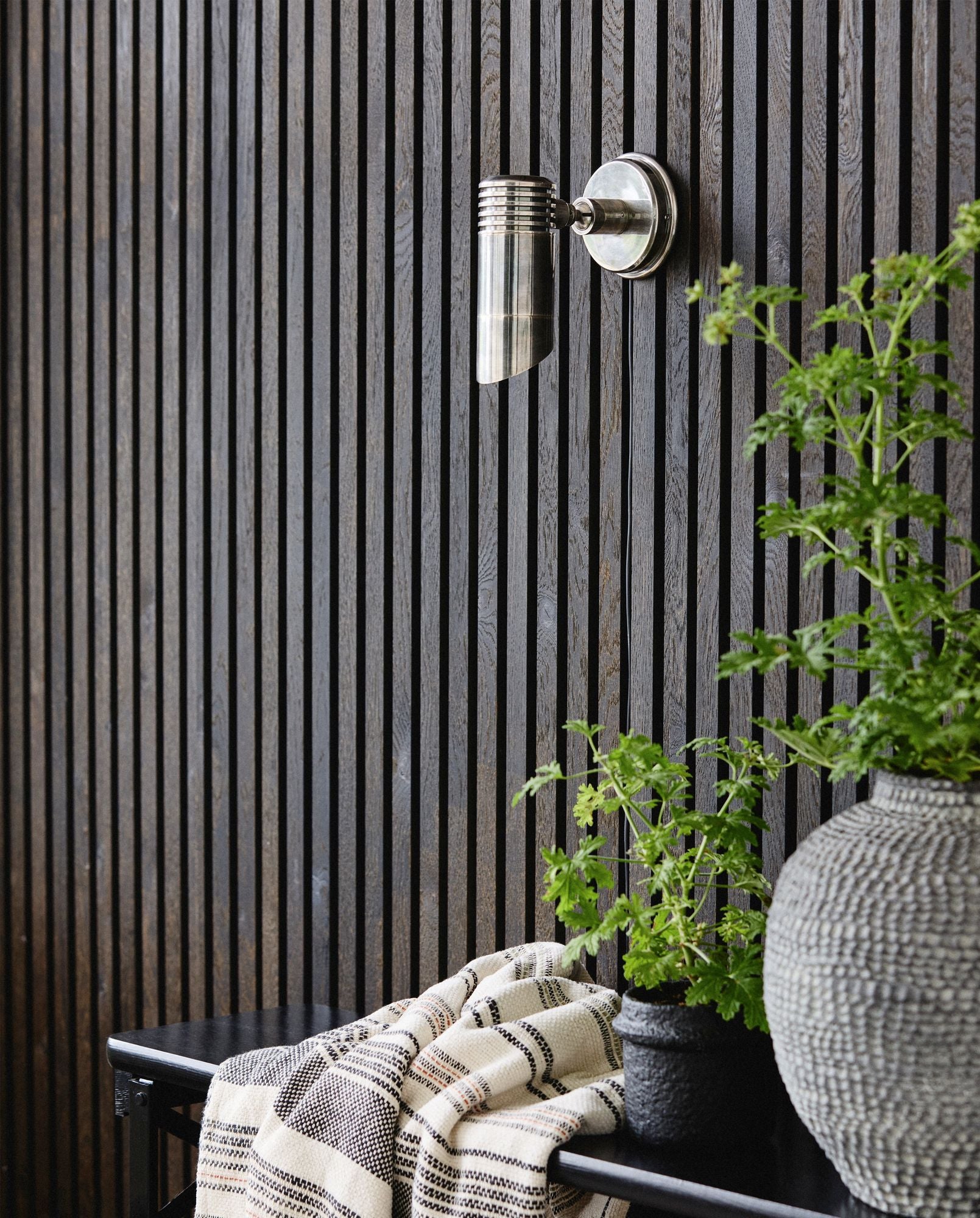 Bragi Außenwandleuchte Chrom Verstellbarer Leuchtenkopf Robuste Eleganz