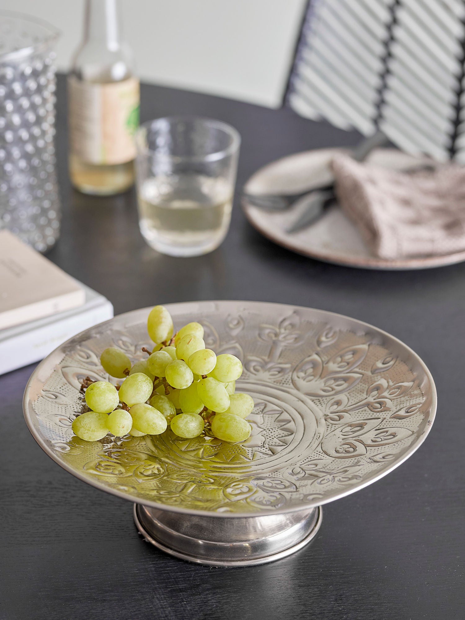 Litha Silbertablett Robustes Stilvolles Servierplatte mit Feinem Geprägtem Muster