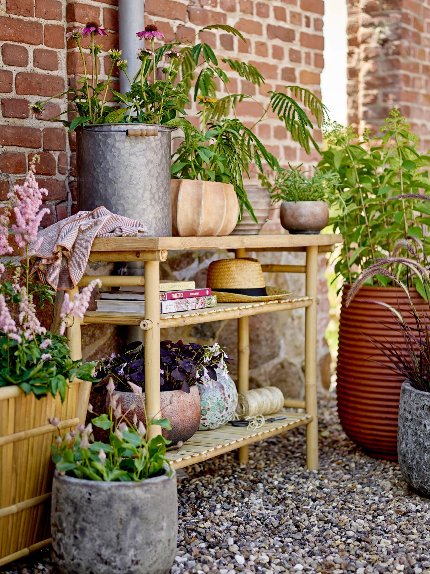Sole Beistelltisch Bambus Natur Stilvolle Pflanzenpräsentation und Serviertisch