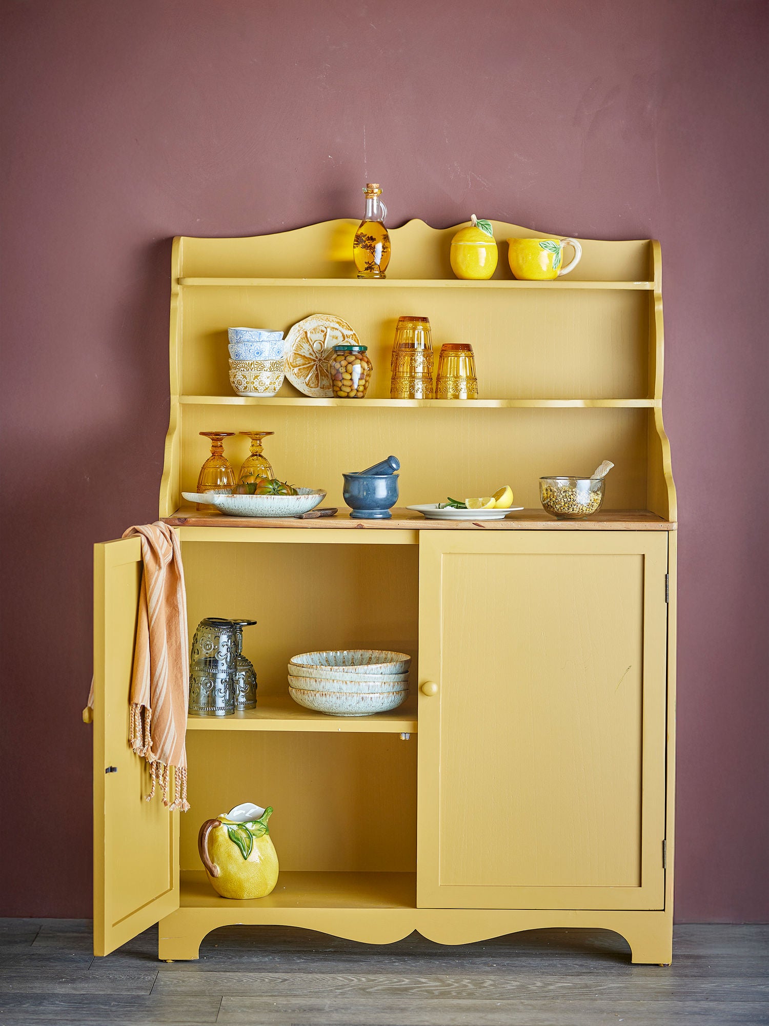 Libby Anrichte, gelb lackiert