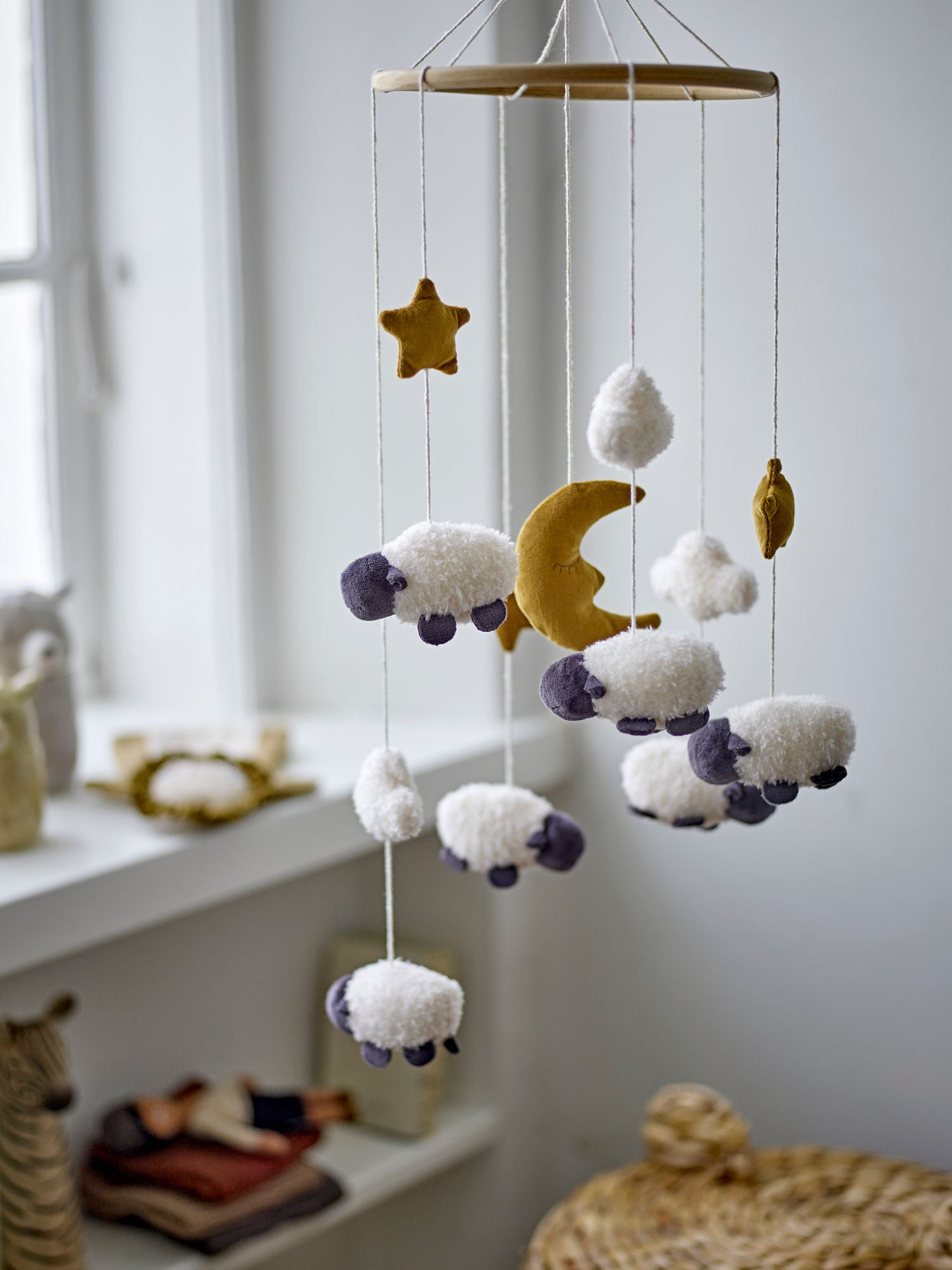 Dolly Mobile, Weiß, Polyester, Bloomingville MINI