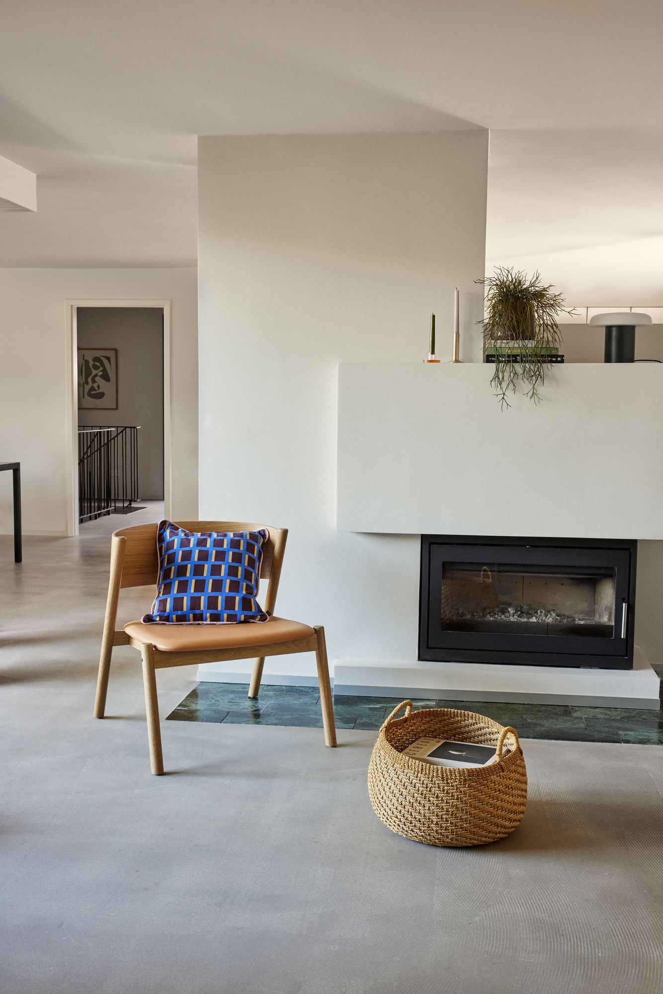 Oblique Loungestuhl Sitz Naturfarben