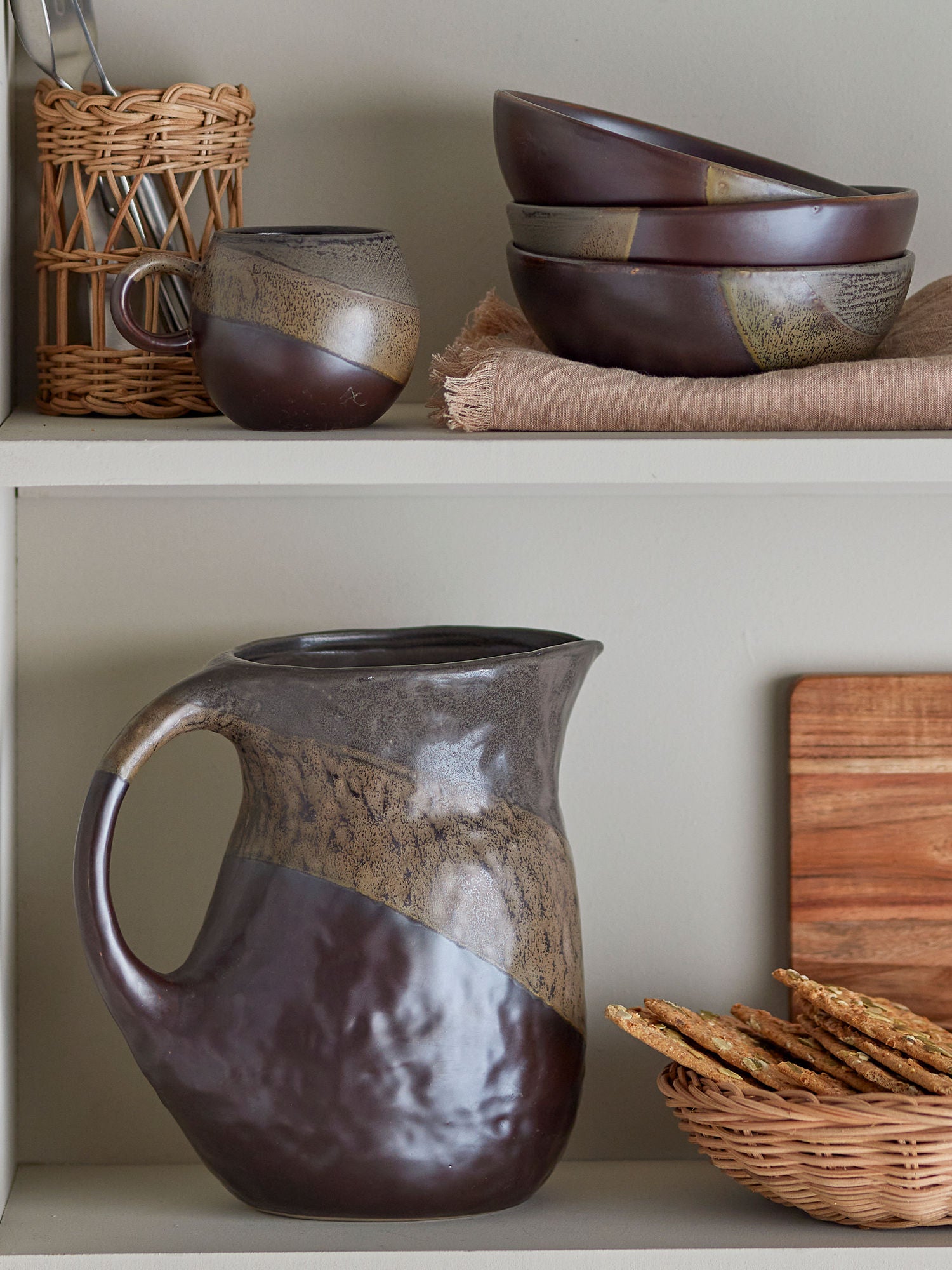Paula Kanne Aus Steingut Braun mit Retro Charme und Handwerkscharakter