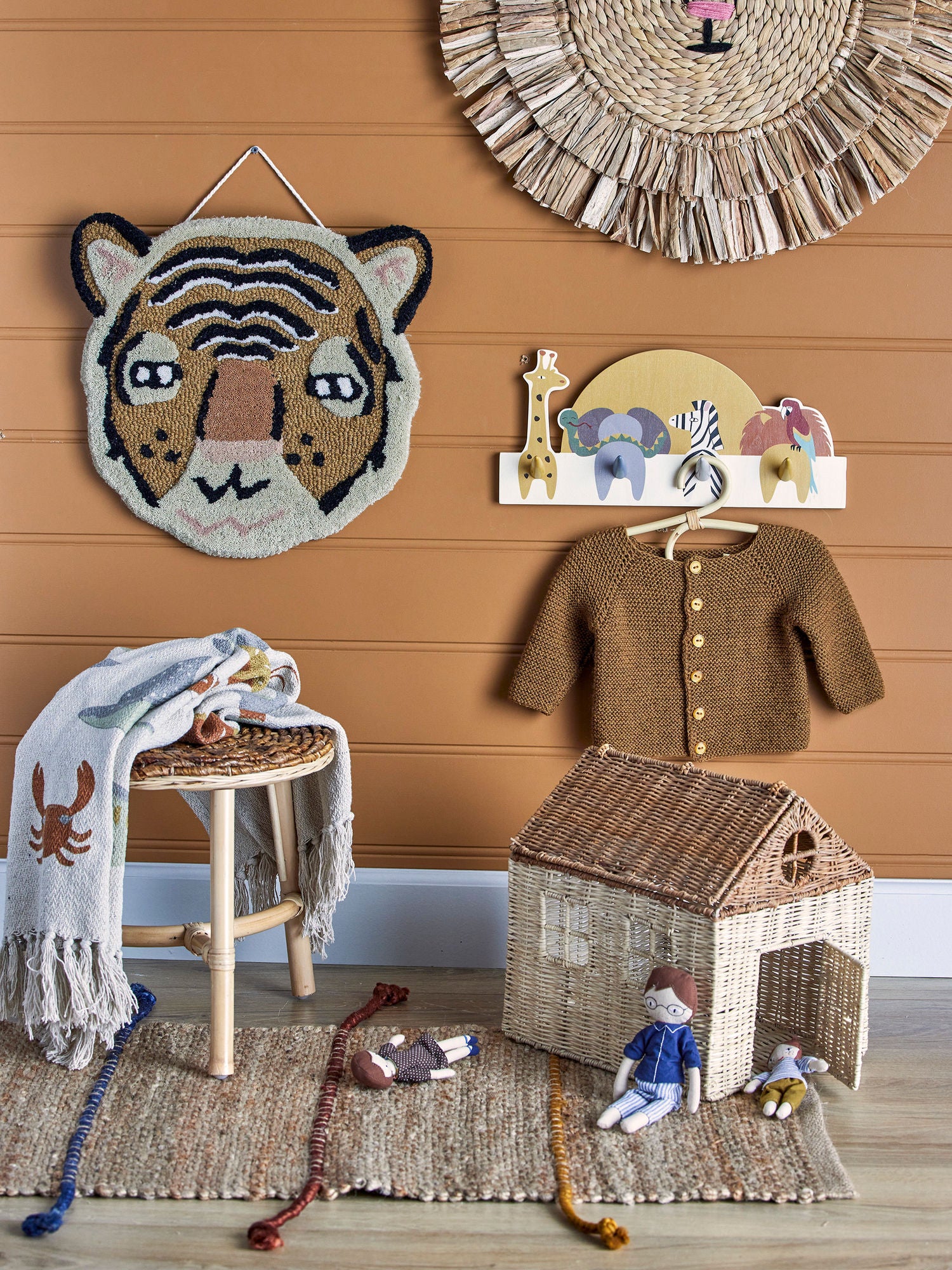 Mallen Garderobe, Braun, FSC® 100% Sperrholz