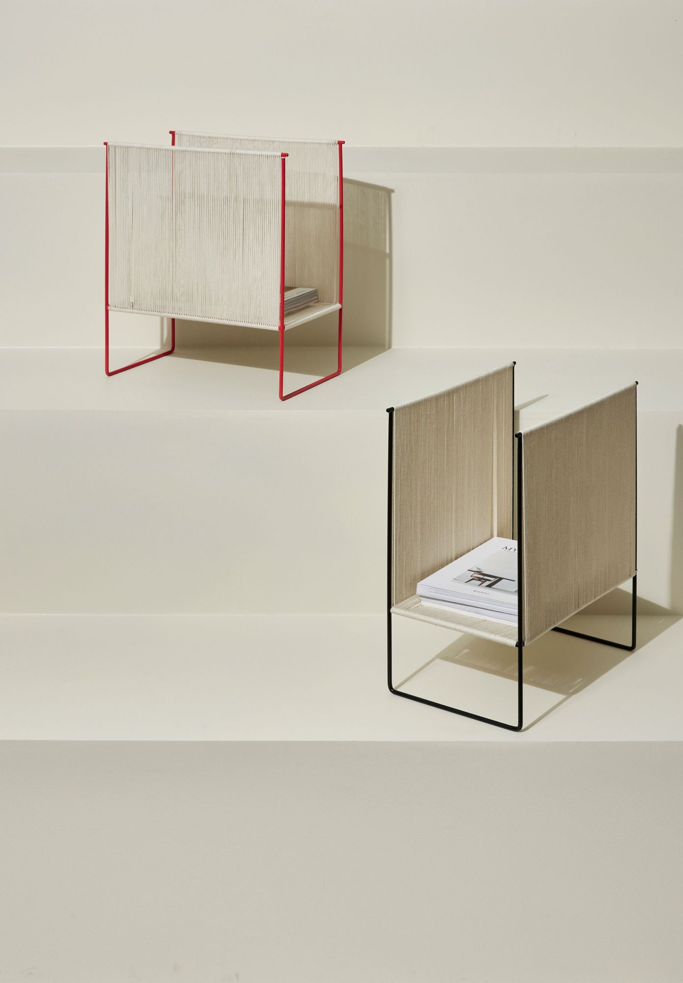 String Magazinhalter Rot/Weiß