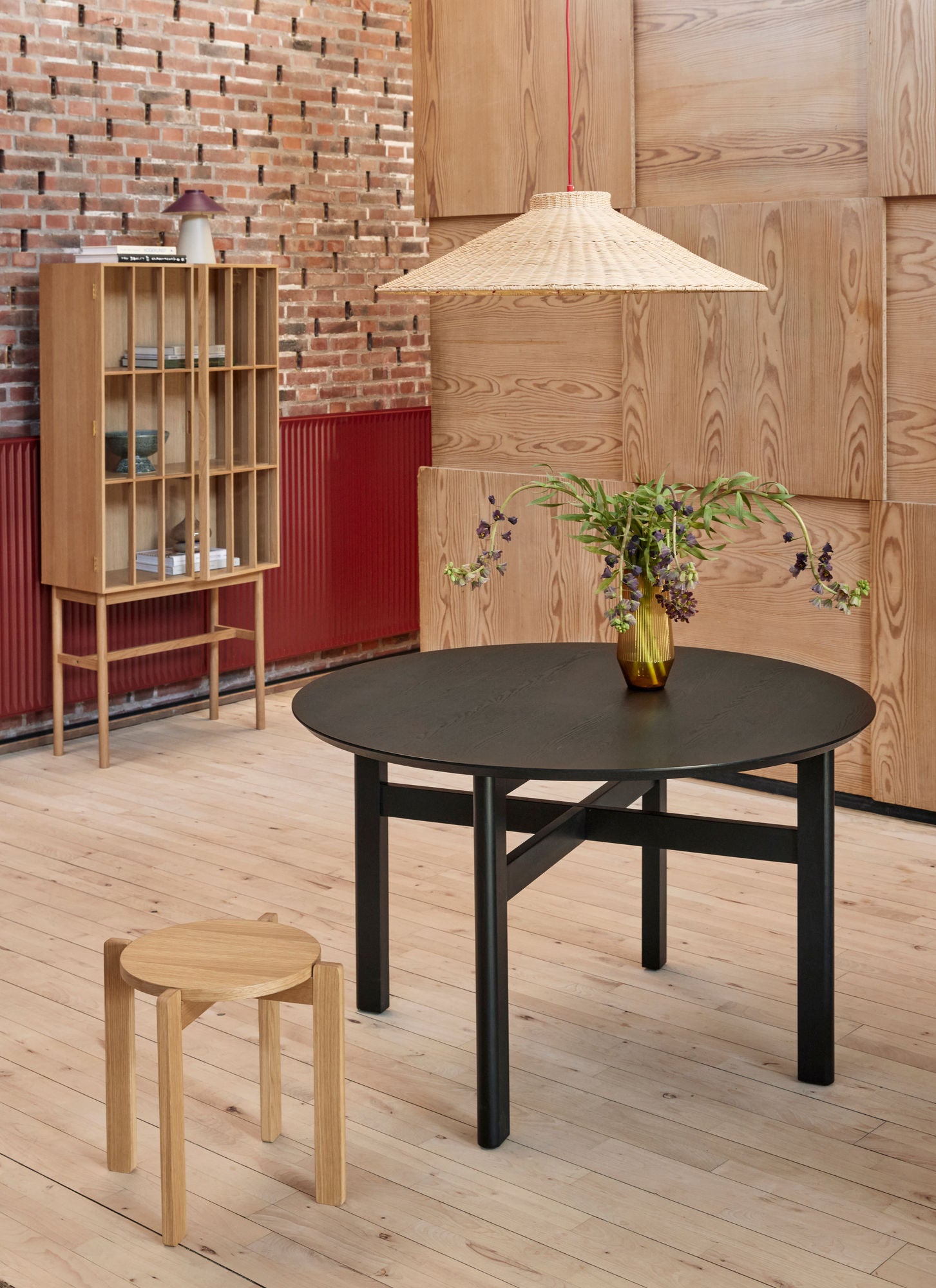 Chipper Tischlampe Sandfarben/Burgundy