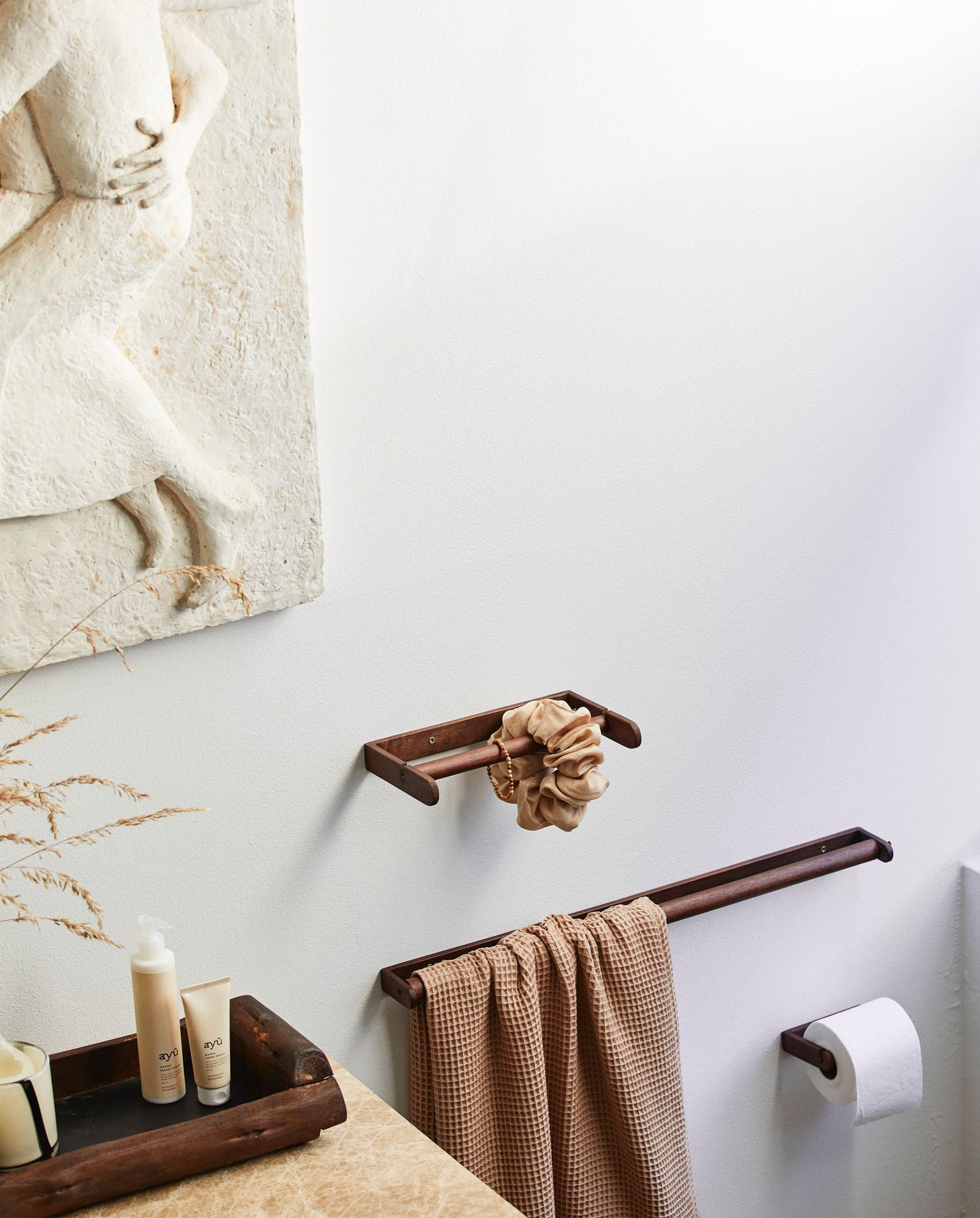 Zaton Handtuchhalter Dunkles Akazienholz Naturdesign Praktisch Elegant