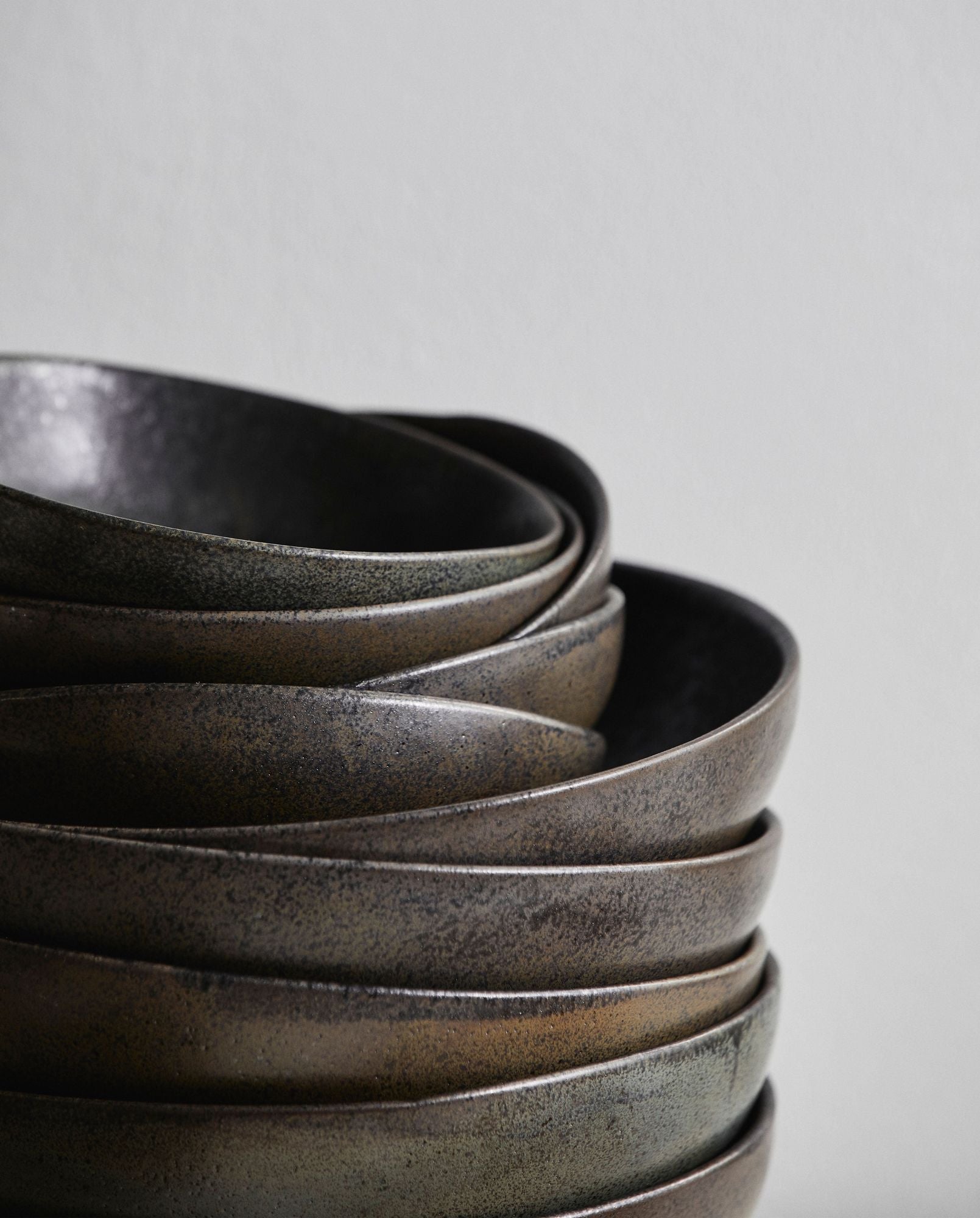 INEZ Schale L Schwarz Matt Moderne Keramik mit Mattem Finish