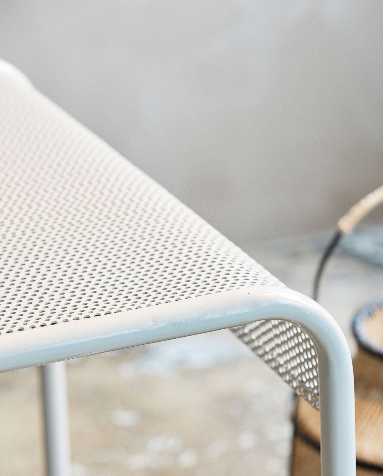 BRENTA Gartentisch Außenbereich Glänzende Oberfläche Industrielles Design