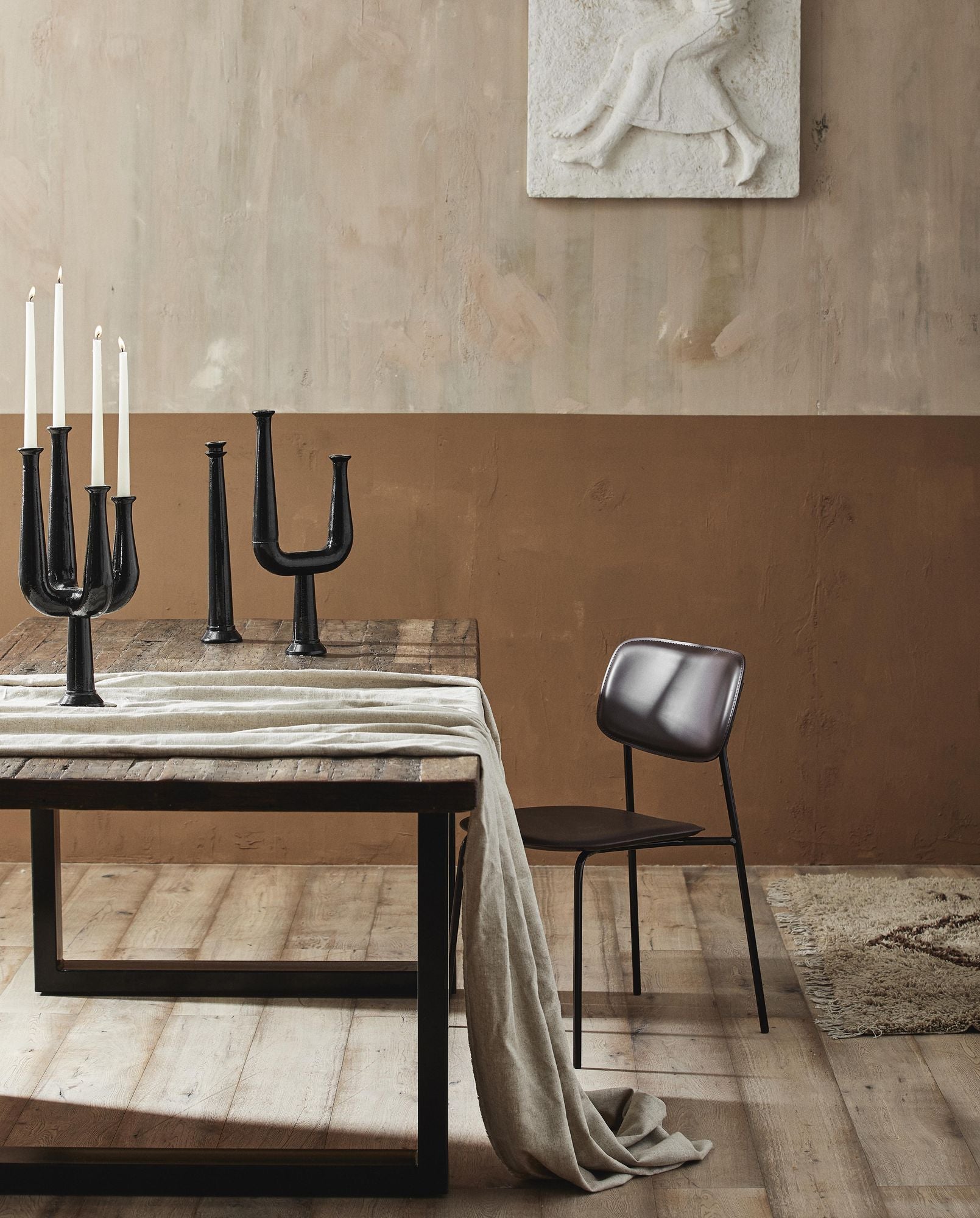 ESA Stuhl Braun mit PU Leder Sitz und Rücken für Besonderen Komfort und Eleganten Stil