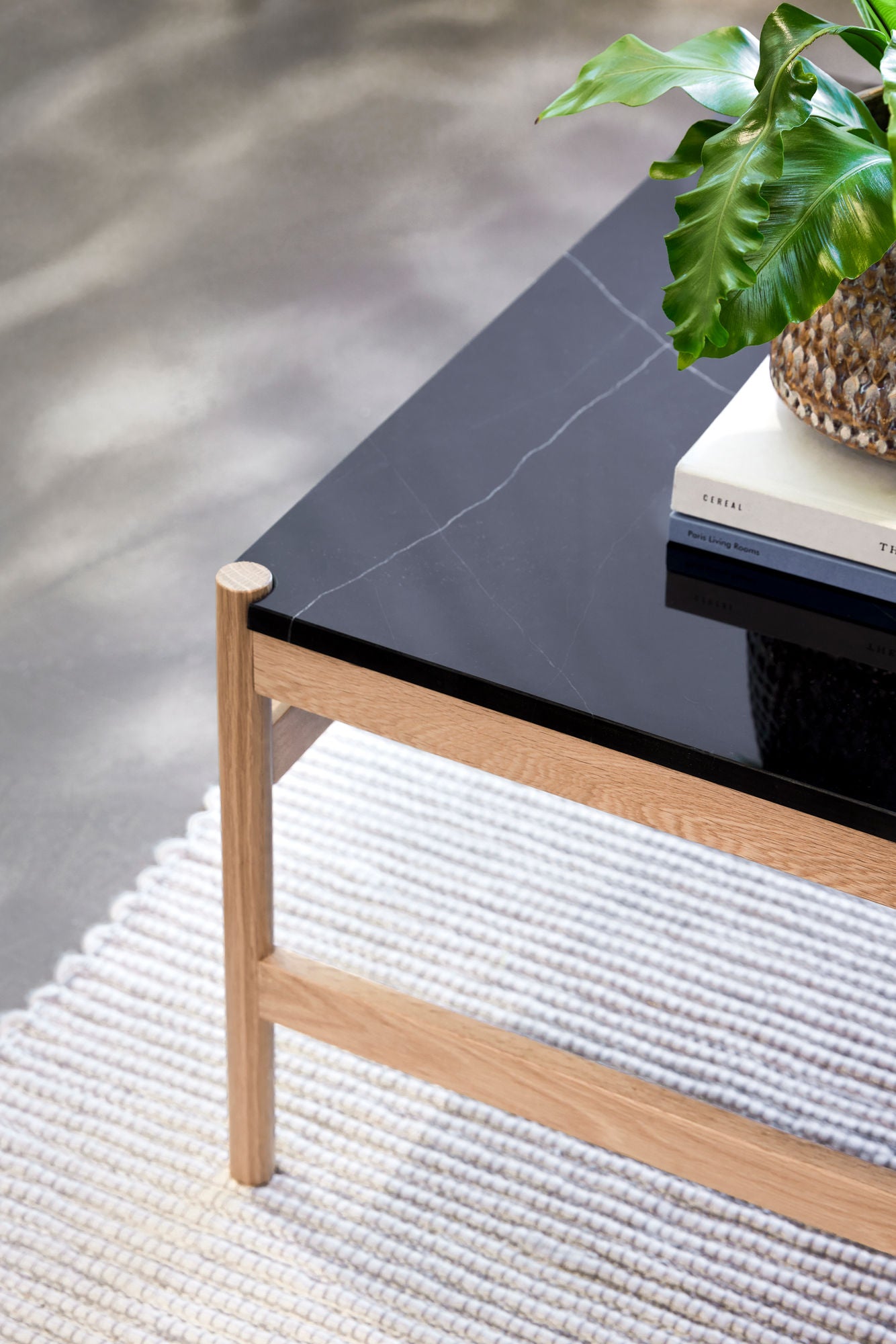 Raw Couchtisch Schwarz/Naturfarben