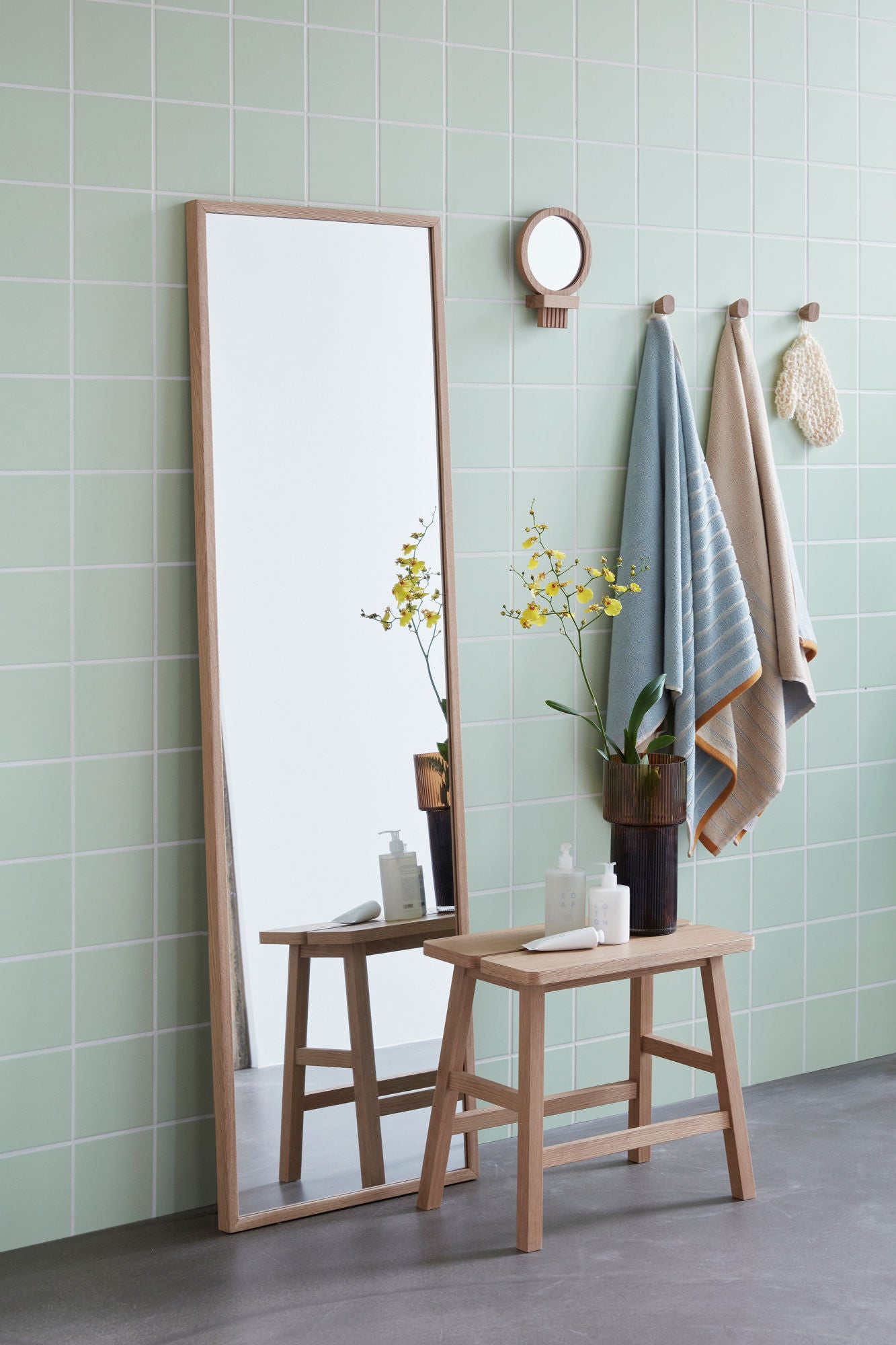 Ground Hocker Naturfarben