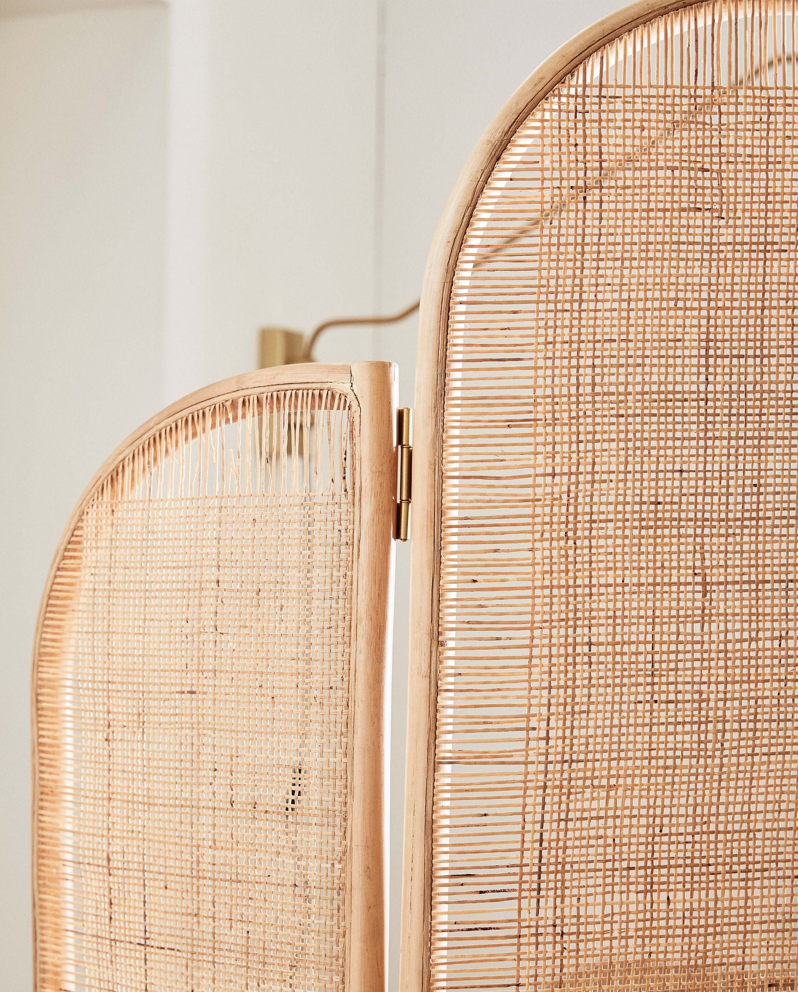 BALI Rattan Raumteiler Zweiteilig mit Zwei Flügeln Flexible Privatsphäre