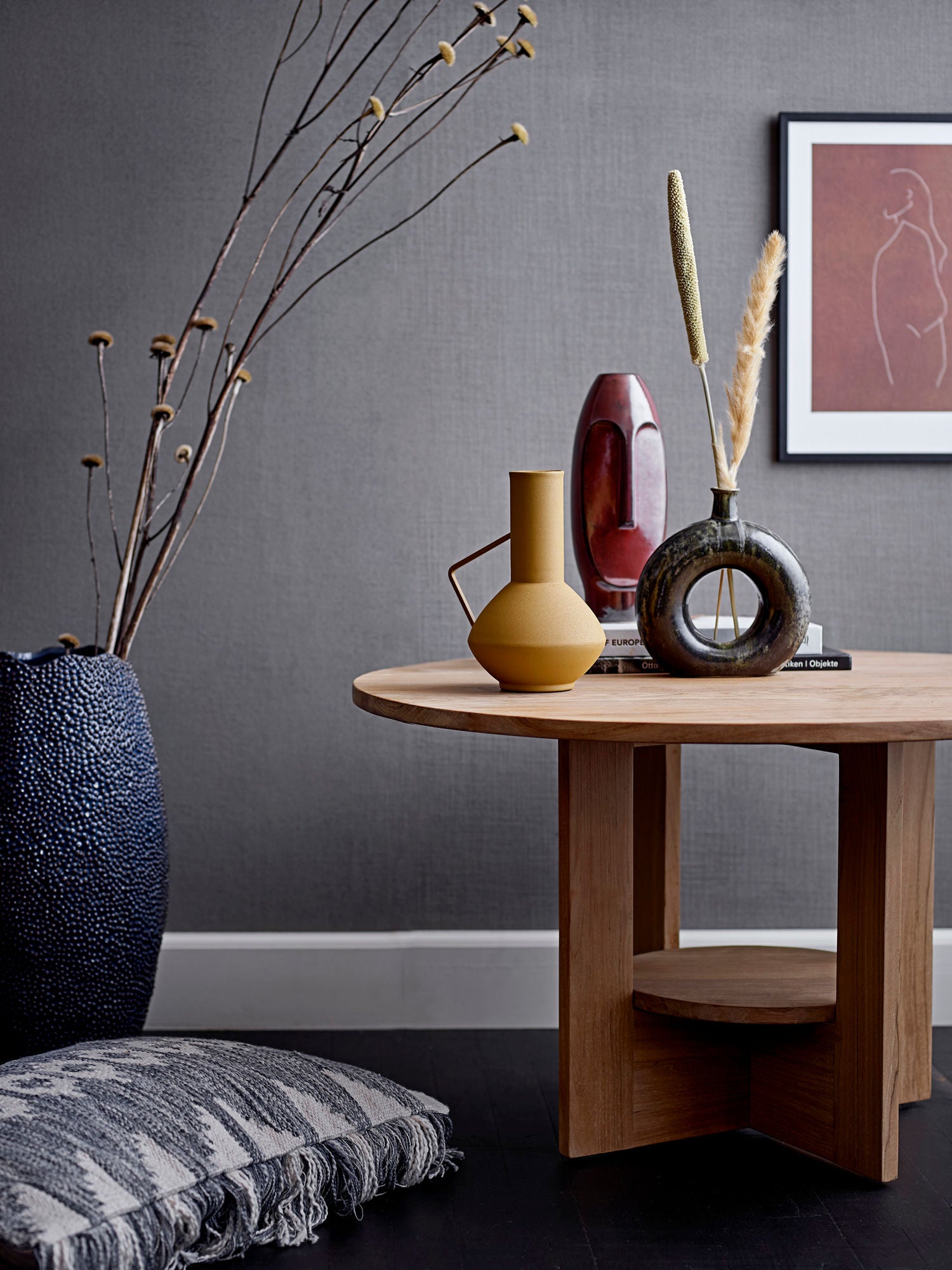 Baldvin Deko-Vase Aus Steingut mit Grüner Glasur für Trockenblumen und Ausstellungsstücke Maße Breite 6 cm Länge 18 cm Höhe 20 cm