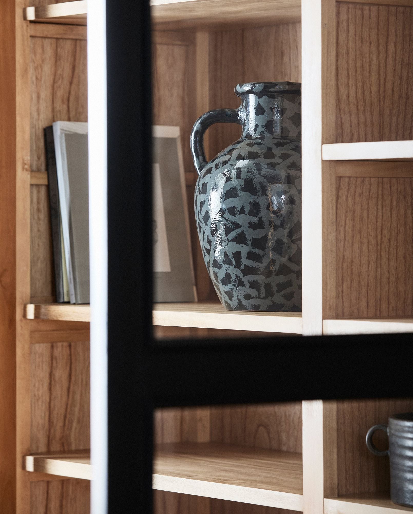 BATAM Glasiert Vase Schwarz Glänzende Glasur Elegantes Dekorationsobjekt