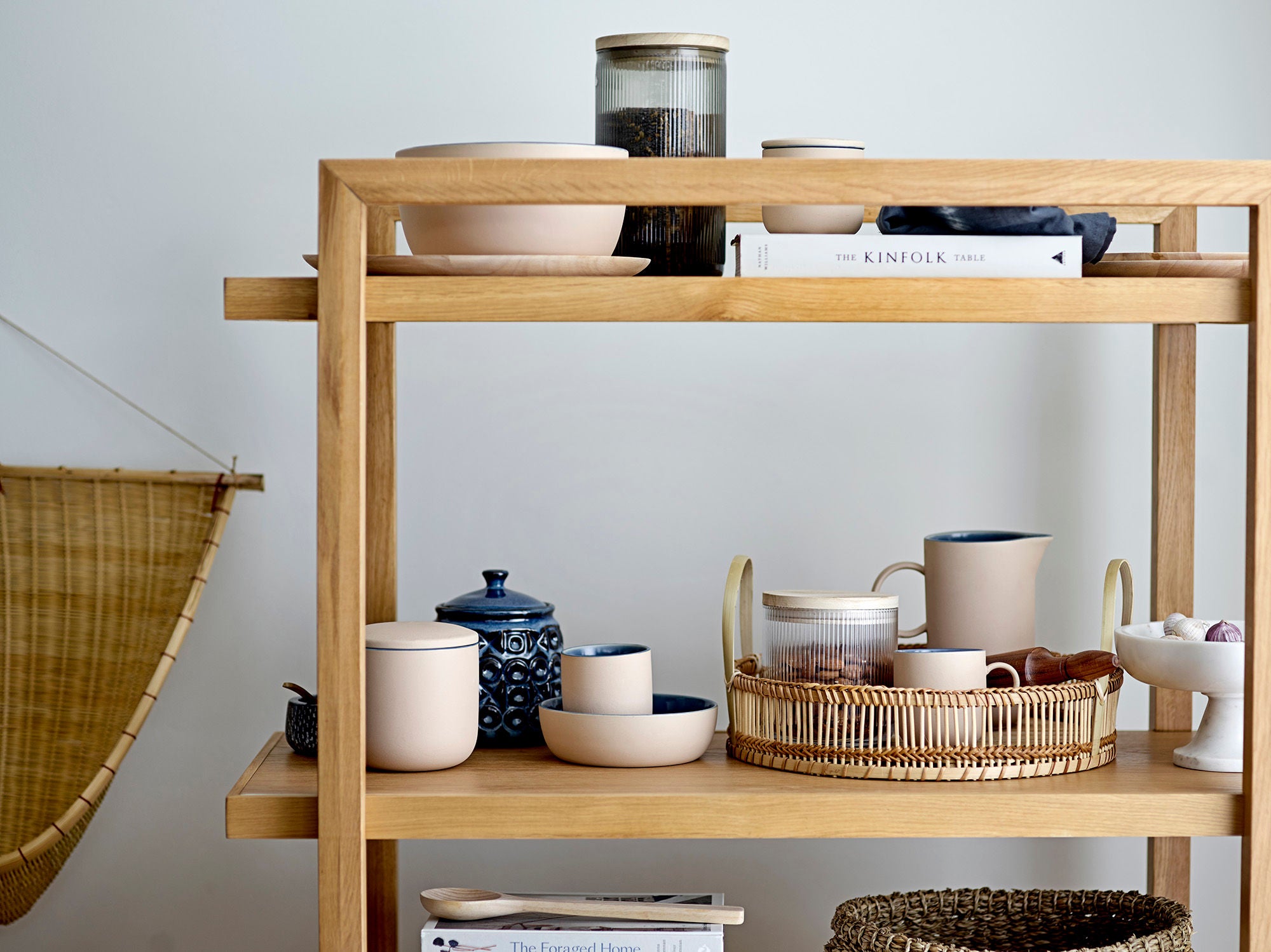 Eris Sockelschale Aus Marmor Elegantes Tischdekor mit Hohem Stiel für Salat Obst und Kuchen