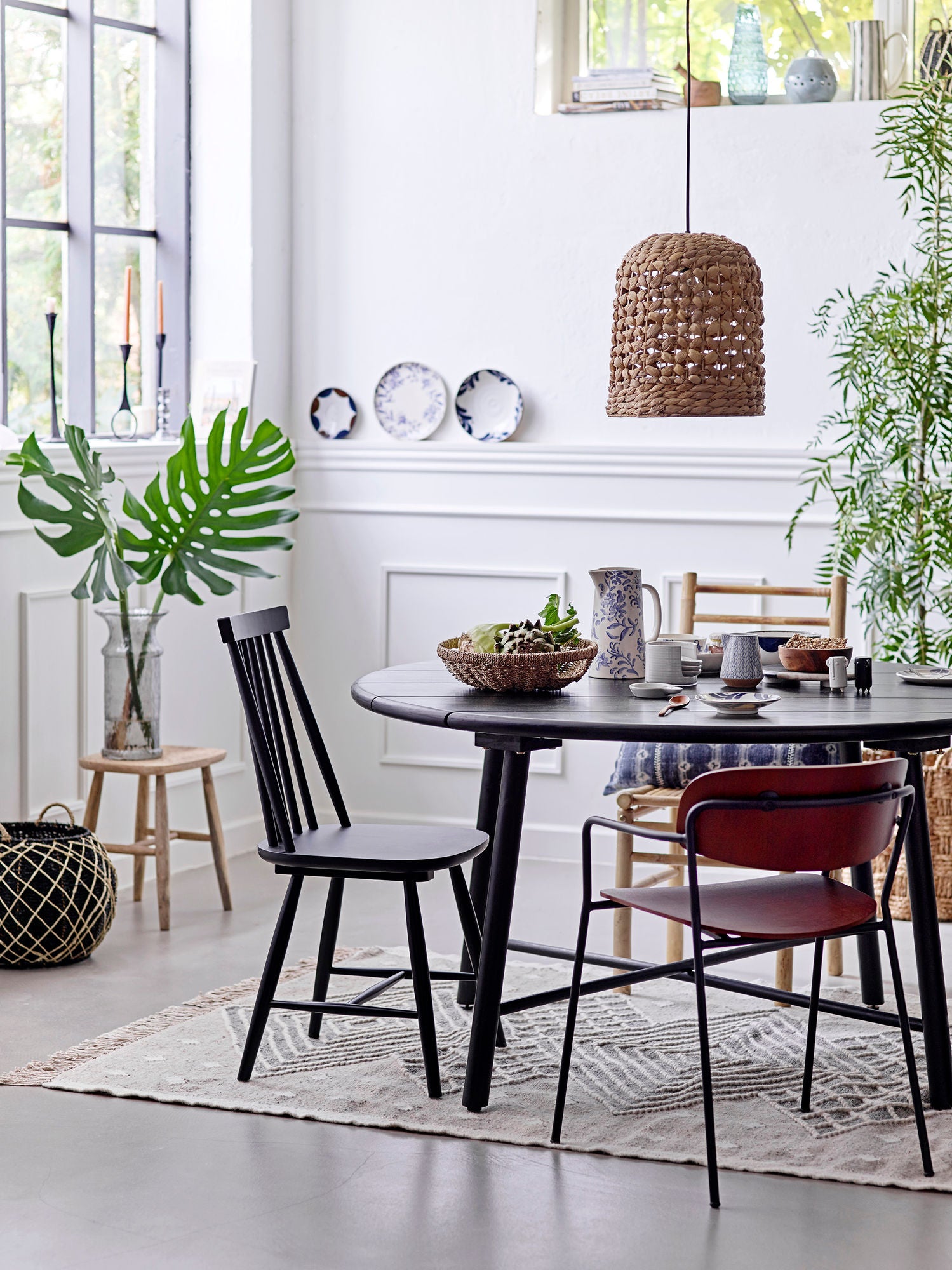 Lope Esstisch, Schwarz, Akazie