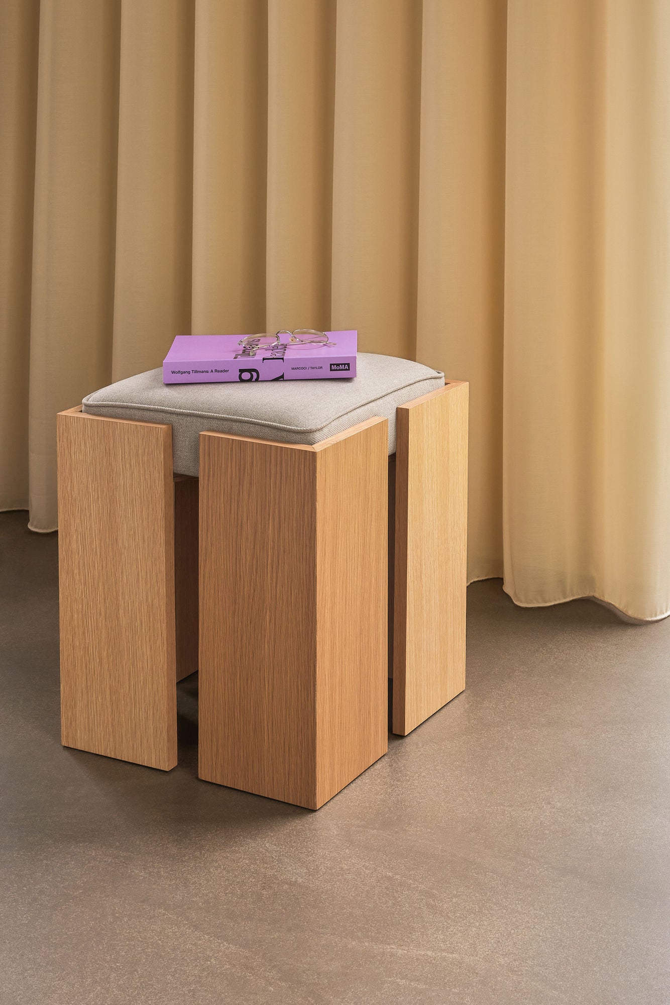 Forma Hocker Sandfarben/Naturfarben