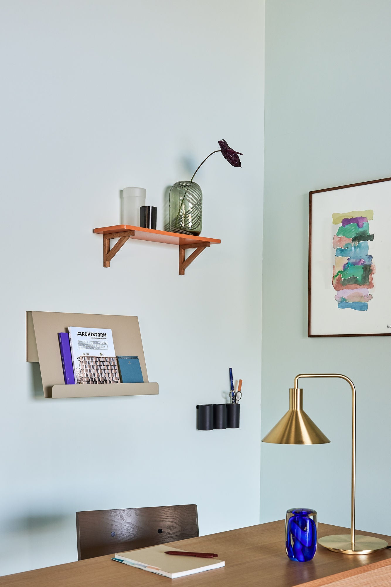 Solo Tischlampe Messingfarben