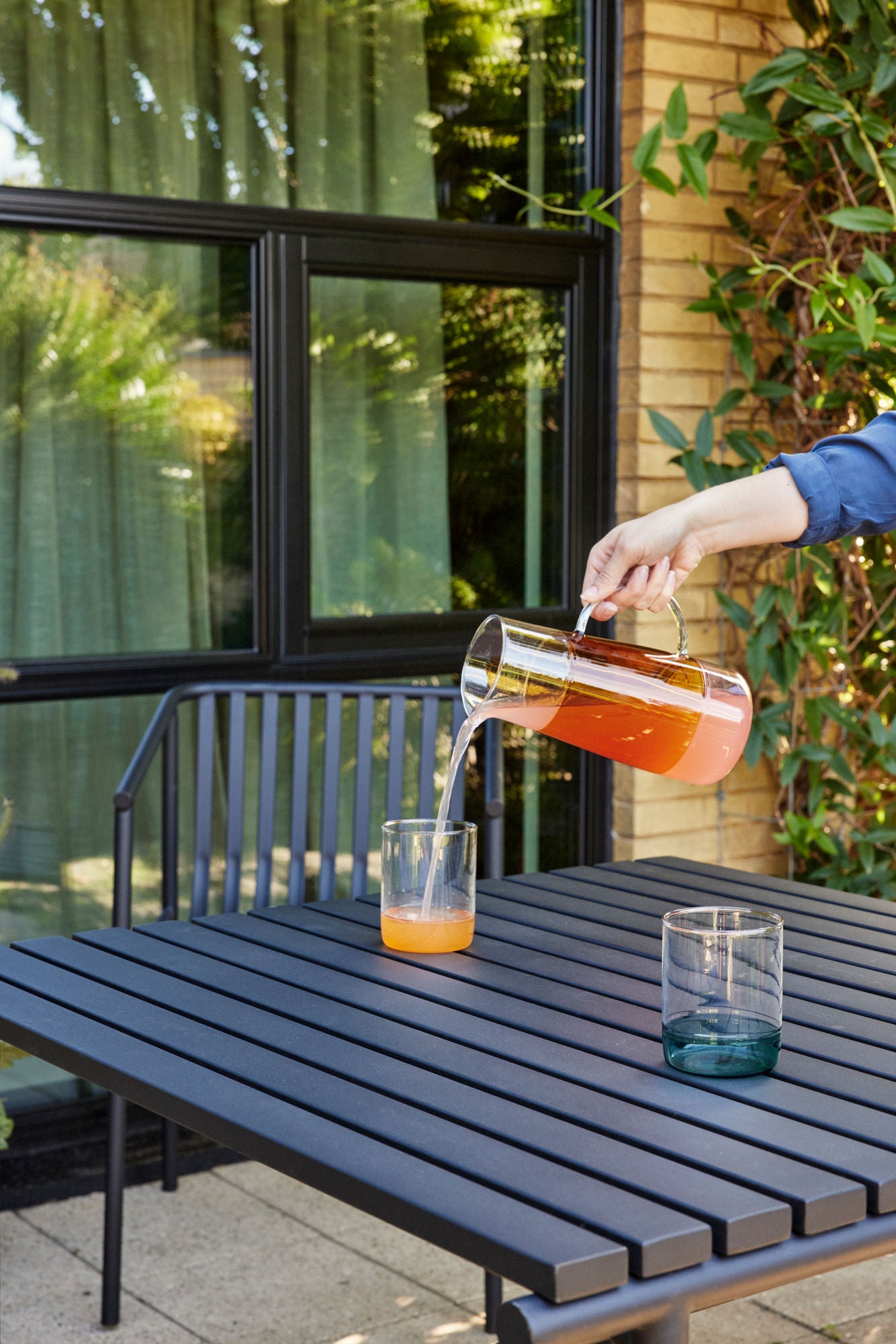 Villa Tisch Small Schwarz