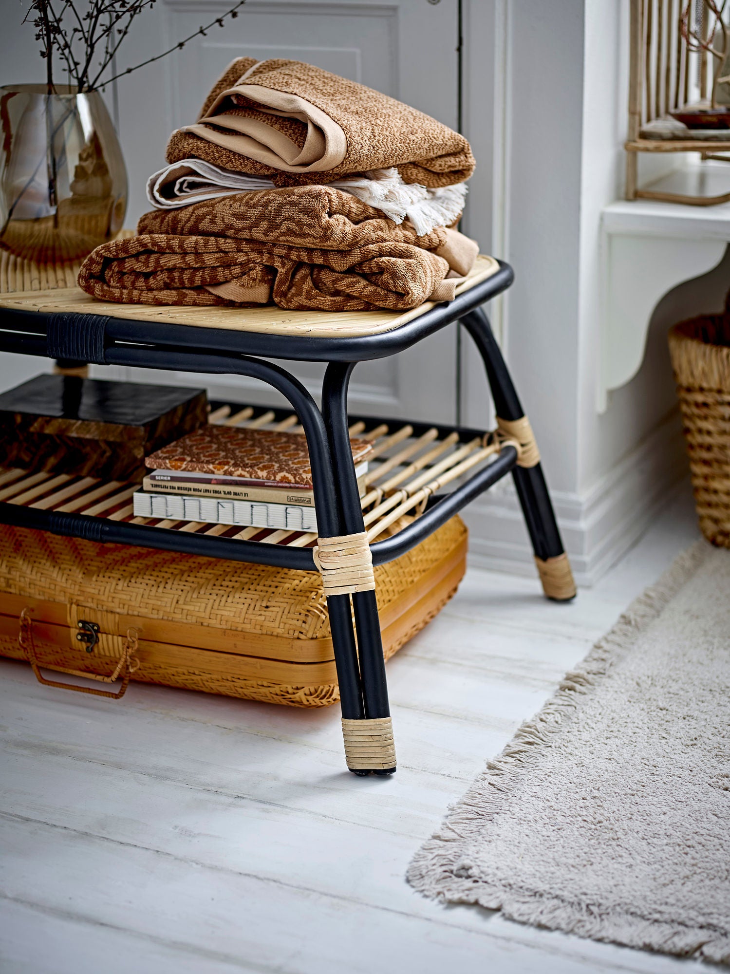 Loue Couchtisch Schwarz Rattan mit Niedrige Ablage für Zeitschriften