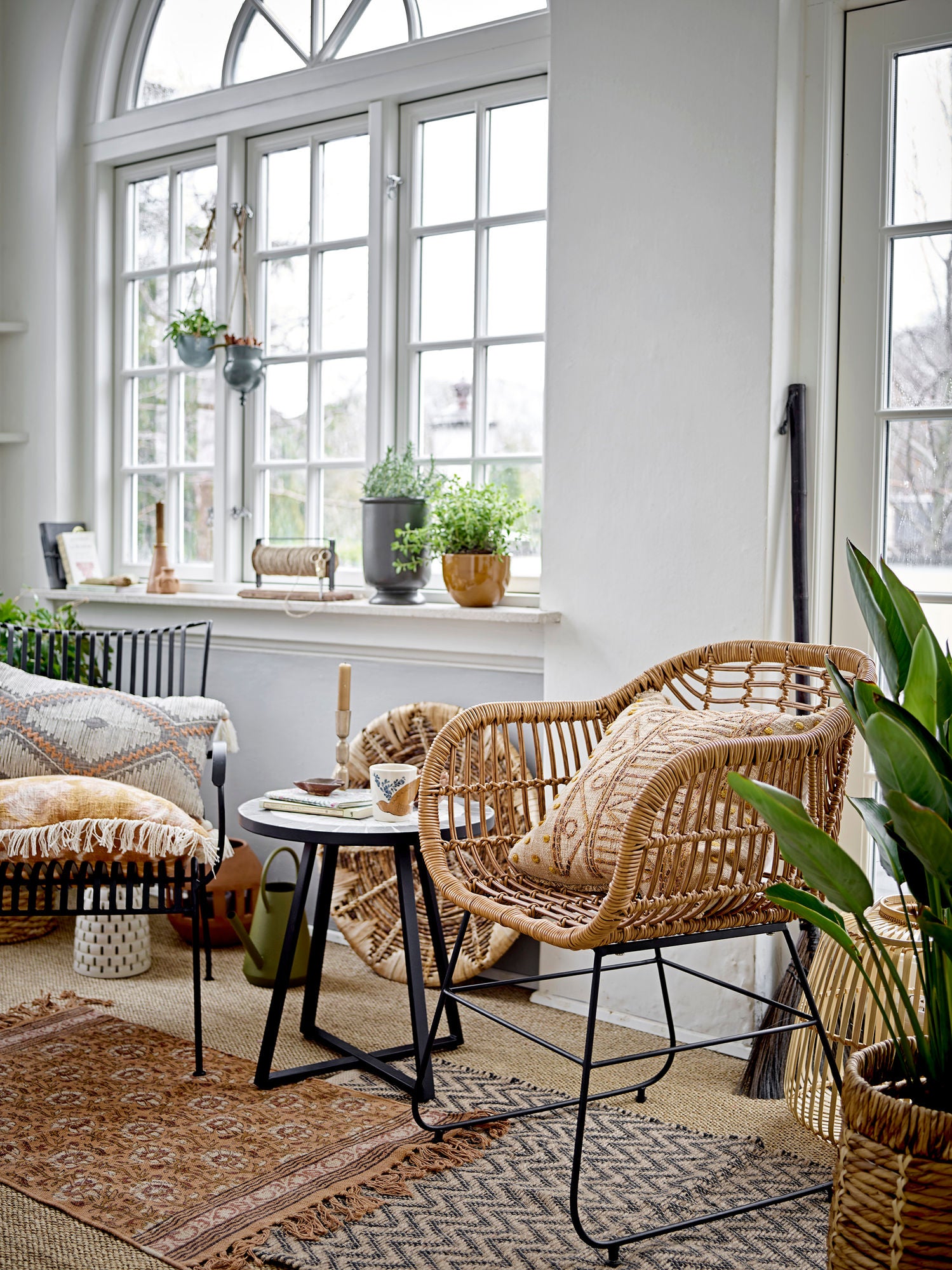 Taranto Kuschelkissen Aus Natur Baumwolle mit Fein Stickmuster und Fransen