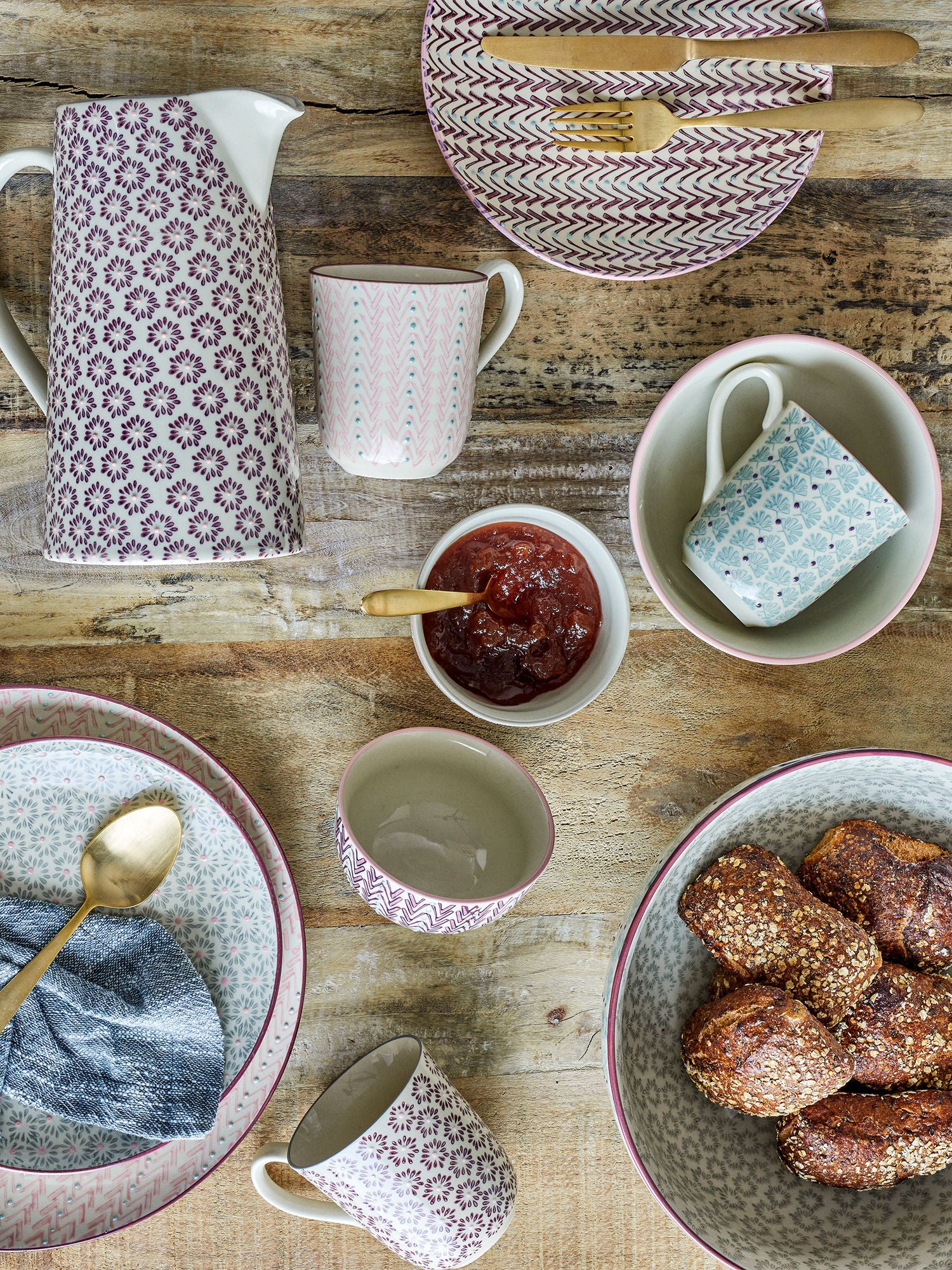 Maya Violett Steingut Krug mit Samtglänzender Glasur Als Wohnzimmer Mittelpunkt