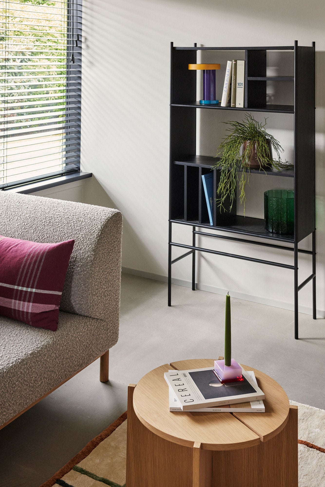 Emerald Große Vase aus strukturiertem Glas – Smaragdgrün & leuchtend schön