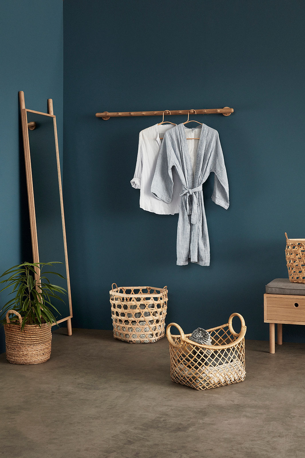 Lean Standspiegel Naturfarben