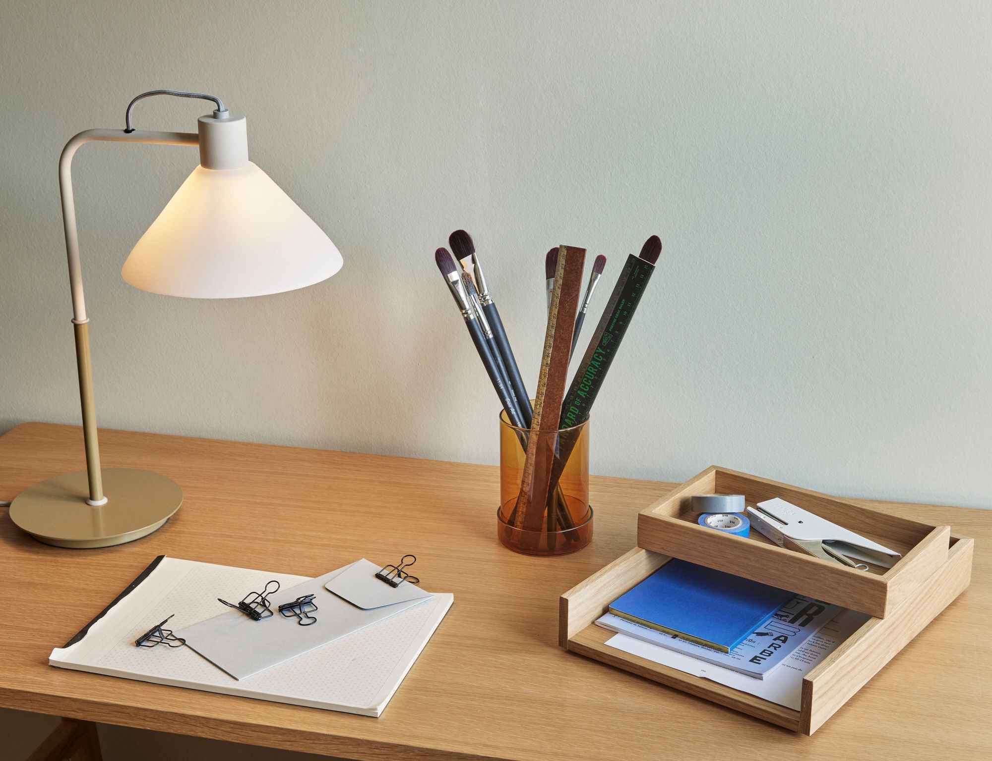 Spot Tischlampe Khaki