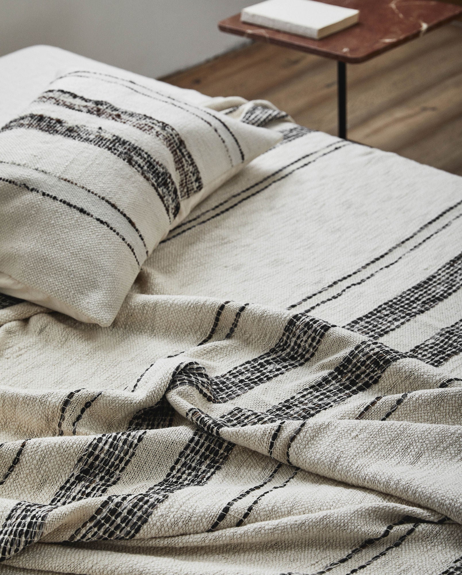 VESPER Bettbezug Kuschelweich Streifenmuster Reine Baumwolle 270x270