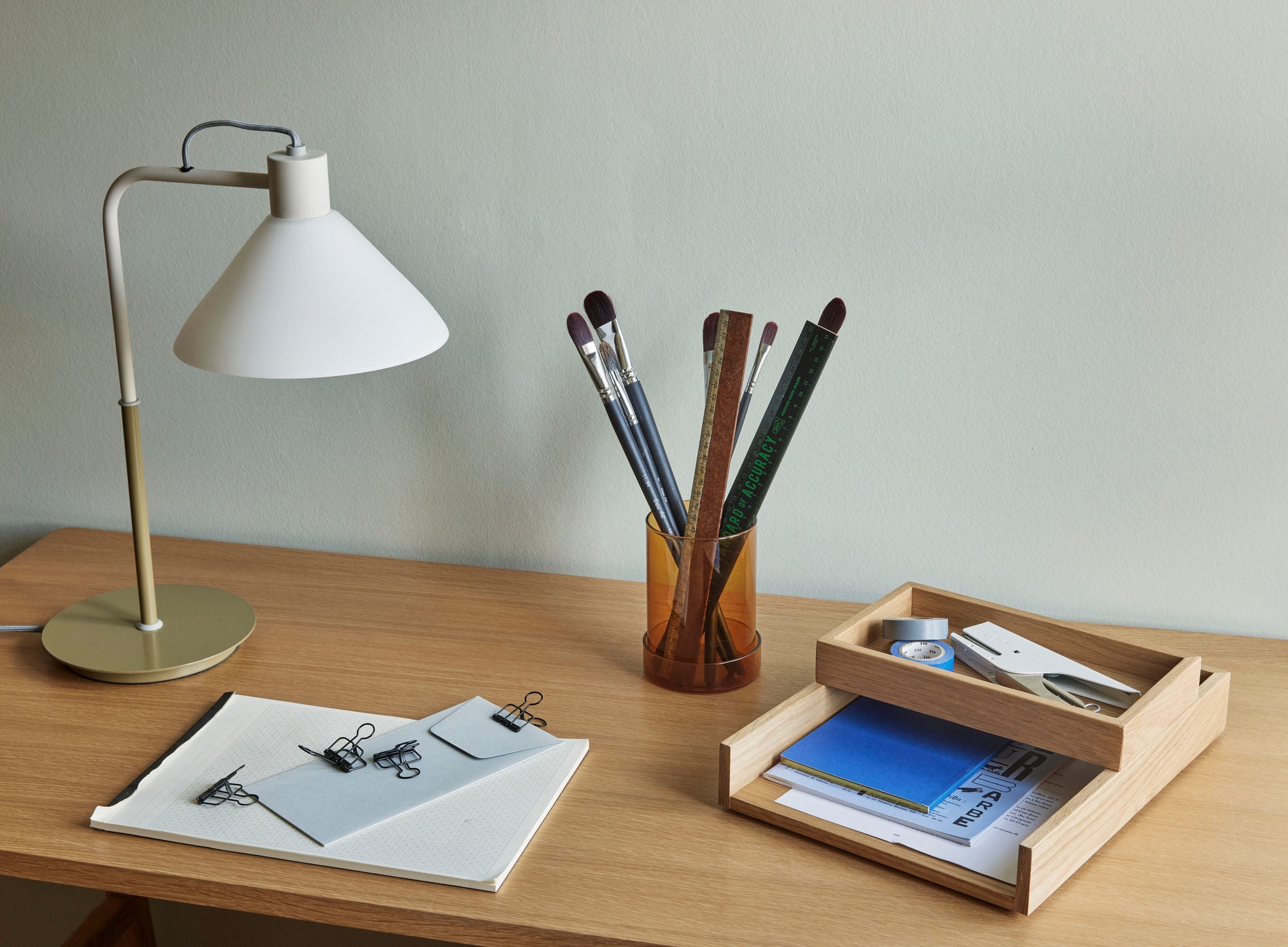 Spot Tischlampe Khaki