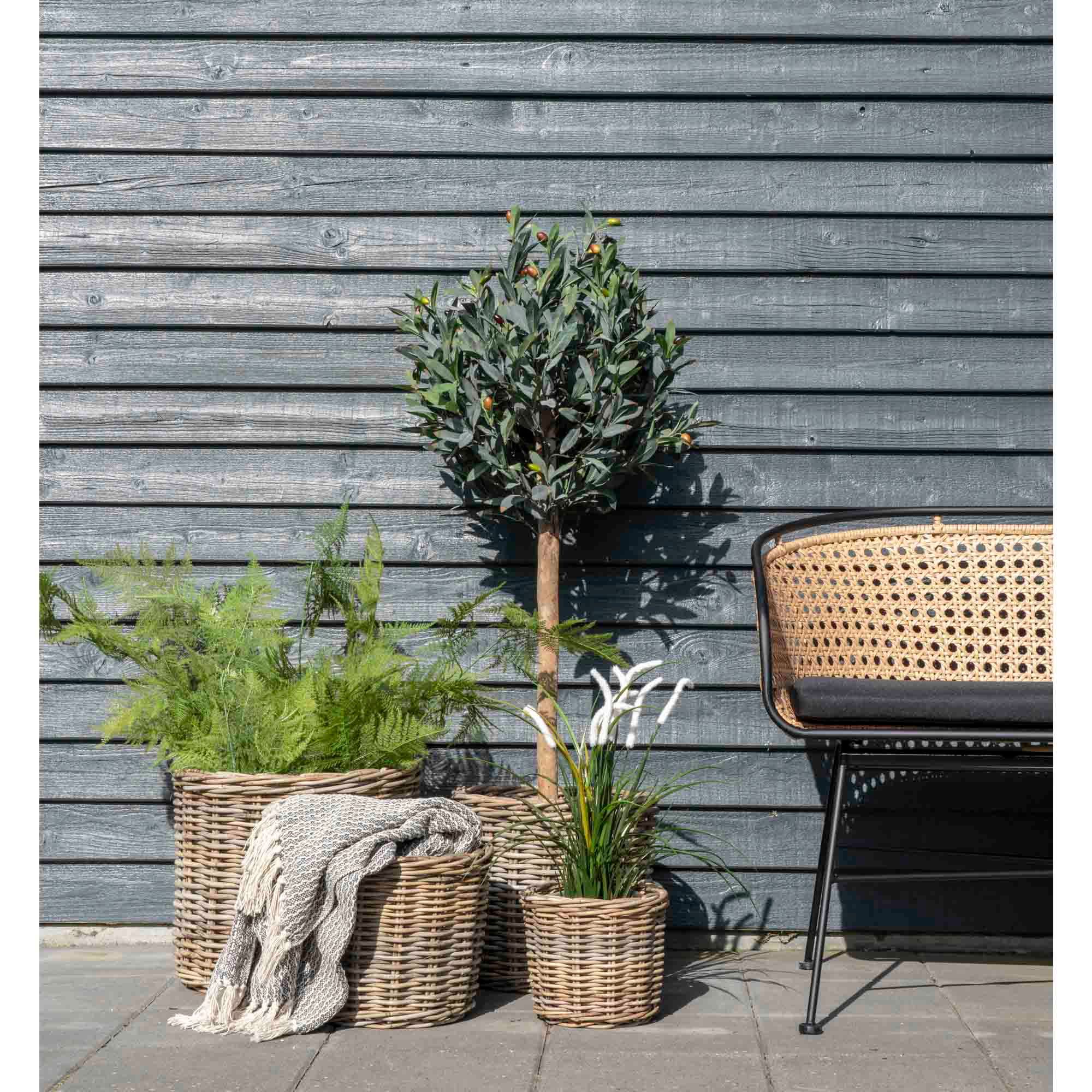 Kubu Rattan Körbe Natur Set Von Vier für Stilvolle Aufbewahrung und Ordnung Im Haushalt