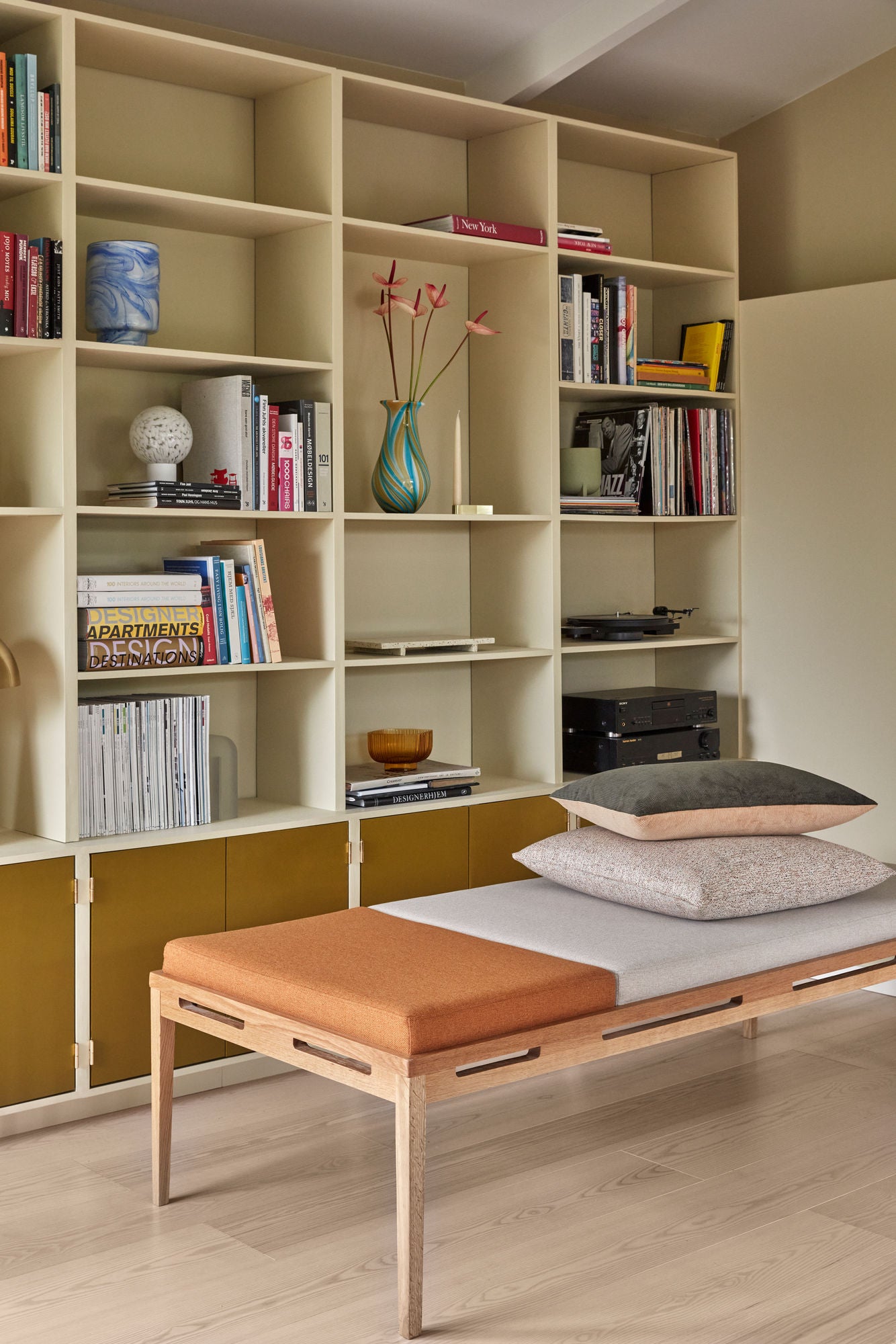 Cloud Tischlampe Weiß