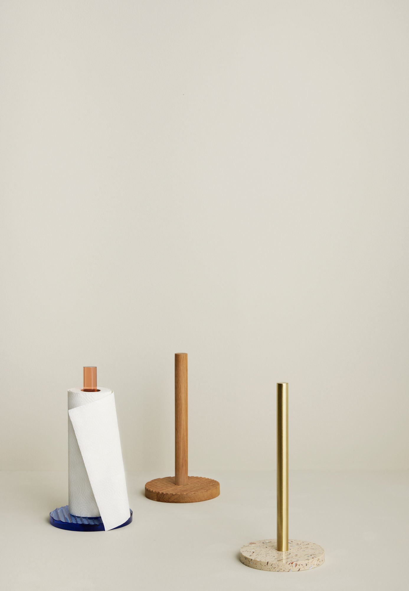 Kiosk Küchenrollenhalter – Kristallglas in Rosa & Blau für stilvolle Küchenakzente