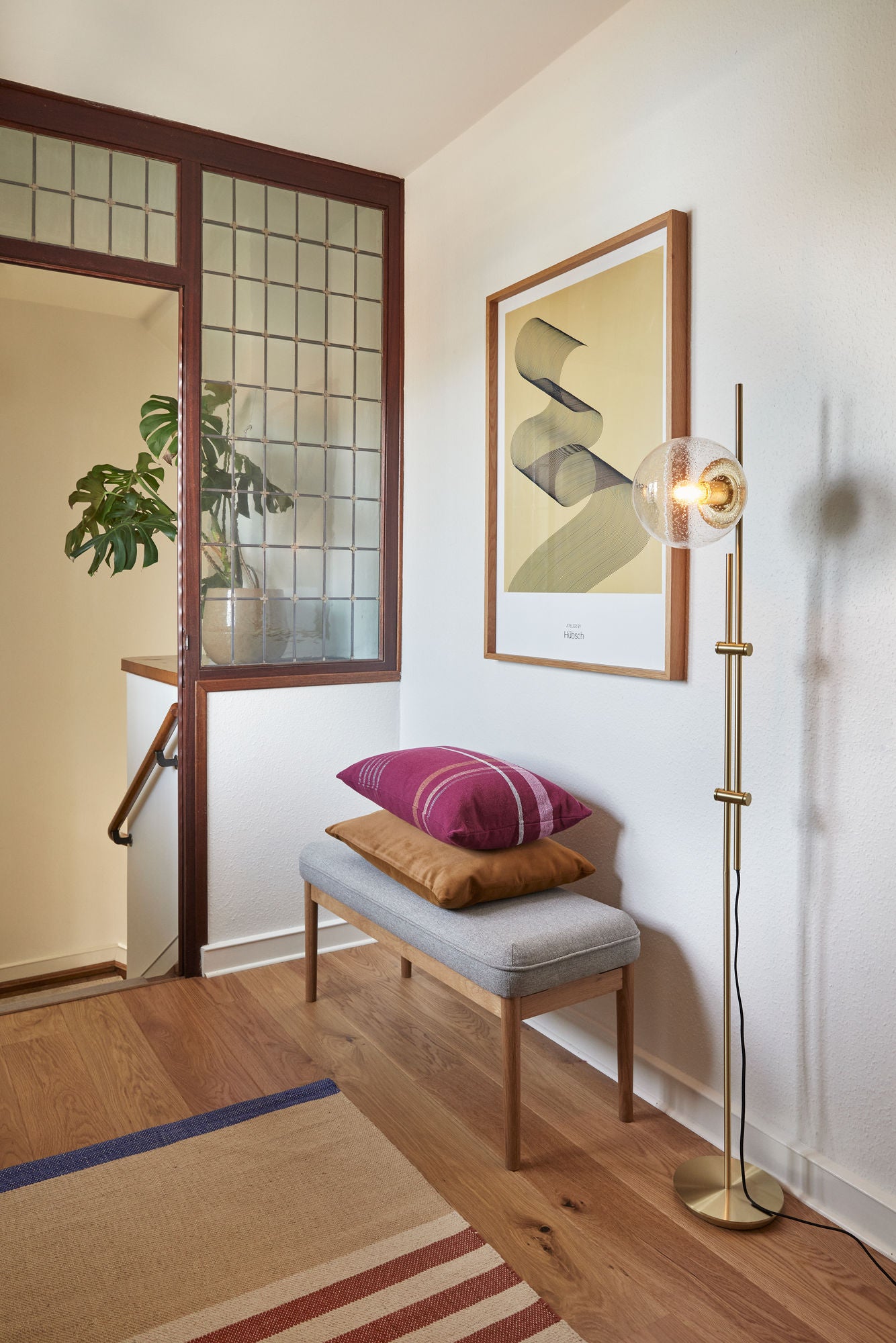 Bubble Stehlampe – Eleganz in Glas & Metall