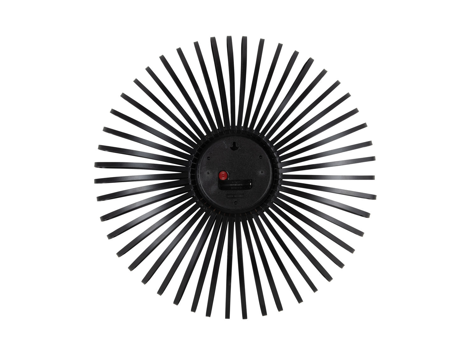 Wanduhr Polo Metallgehäuse 3D Effekt Ausgeschnittene Linien