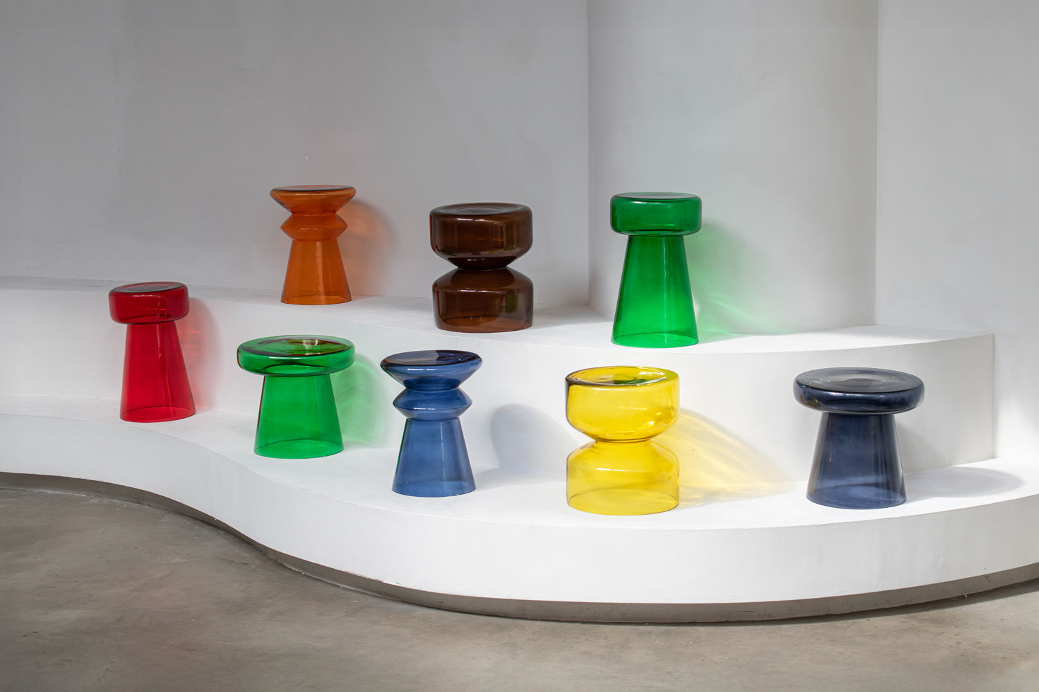 Beistelltisch Amarre Blau Mit Dicker Glasstruktur Wohnzimmer