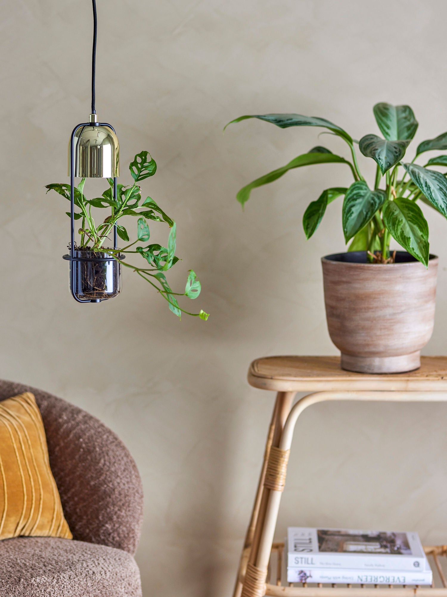 Gullak Hängeleuchte Gold Metall Pflanzbehälter Unten