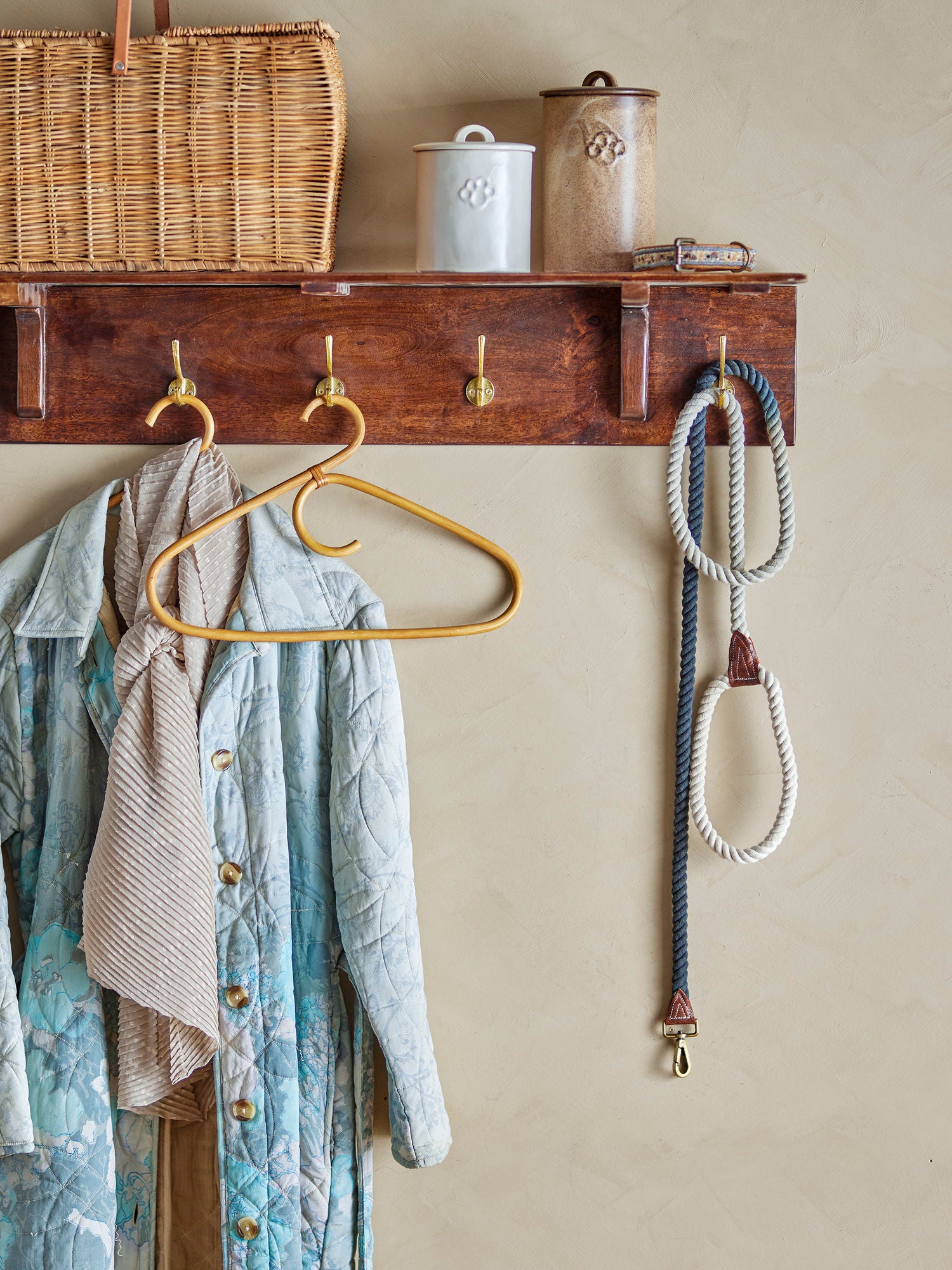 Buddy Gefäß mit Deckel Aus Steinzeug Braun für Haustierfutter und Leckerlis In Handgefertigter Glasur