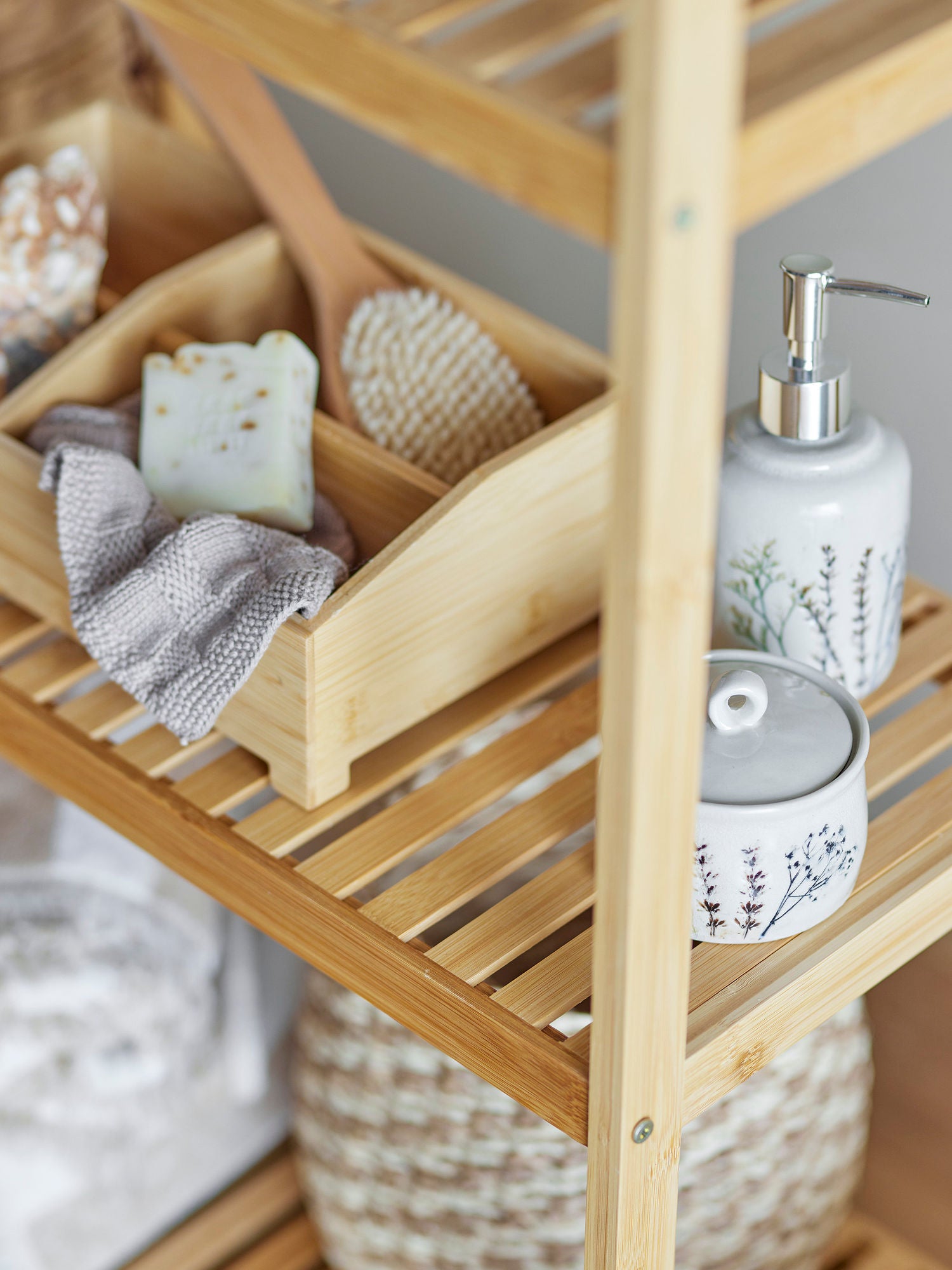 Bea Seifenspender Beiges Steingut Set mit Handdekor Blumenmotiven Krakelierte Glasur