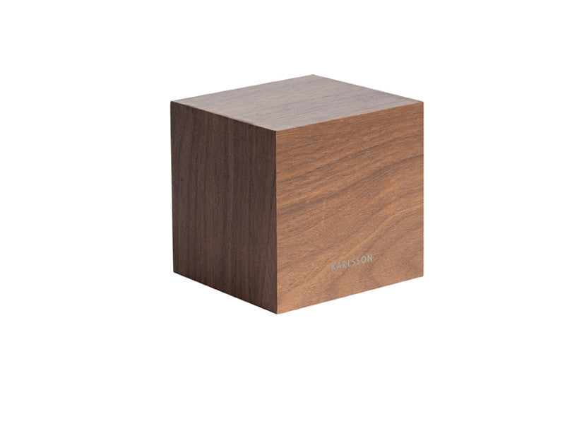 Karlsson Mini Cube – Moderner LED-Wecker mit cleveren Funktionen