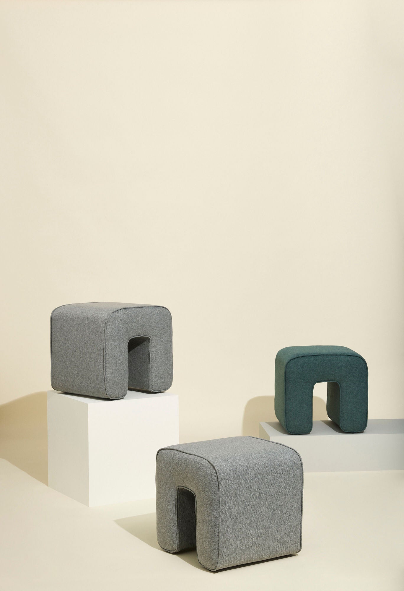 Sculpture Pouf Grau