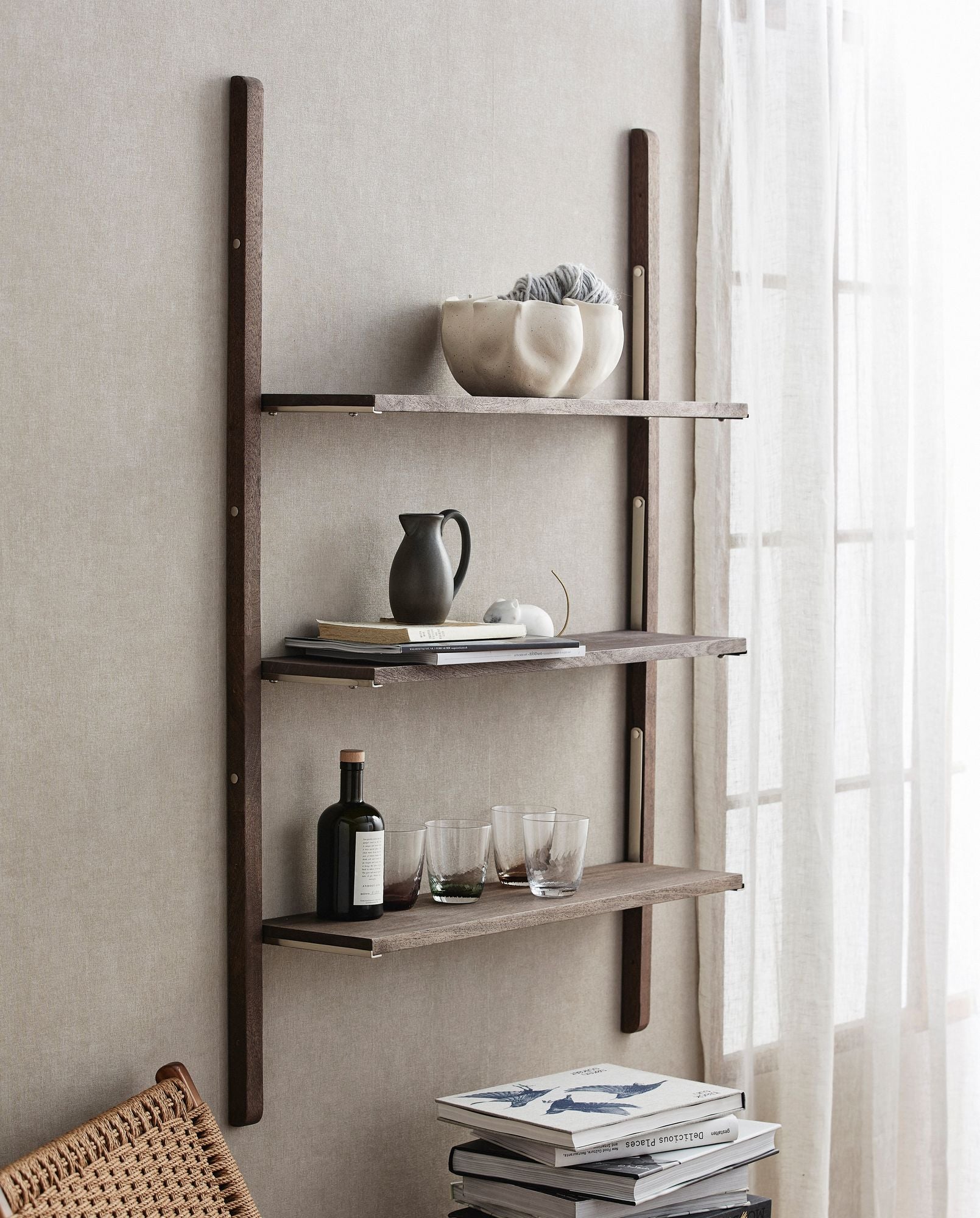 SINCA Mango Holz Regal Verstellbare Böden Flexibler Höhenanpassung