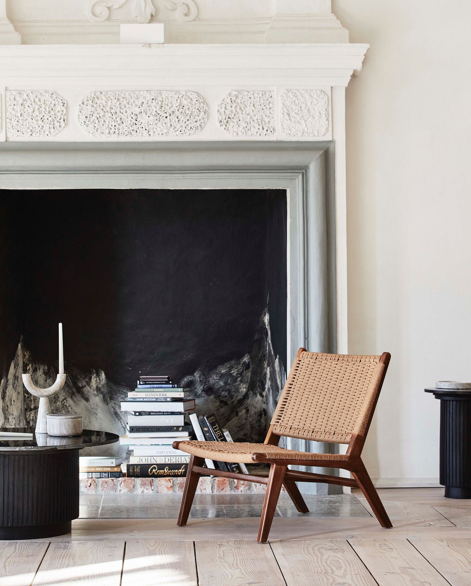 Club Teakholz Loungestuhl mit Geflecht Sitzkomfort und Zeitloses Design