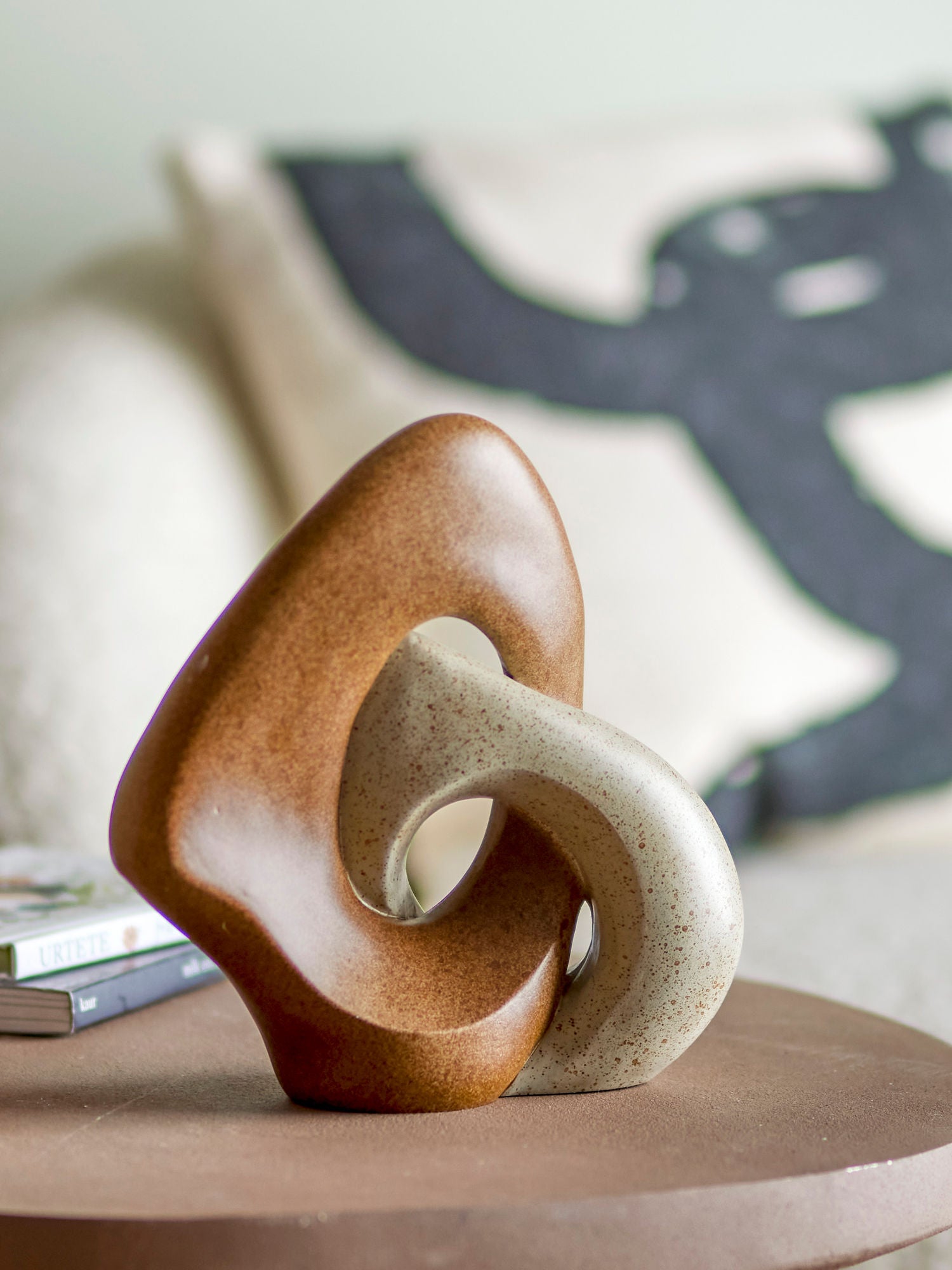 Esad Dekofigur Braun Polyresin mit Matte Oberfläche und Nordischem Design für Heimdeko