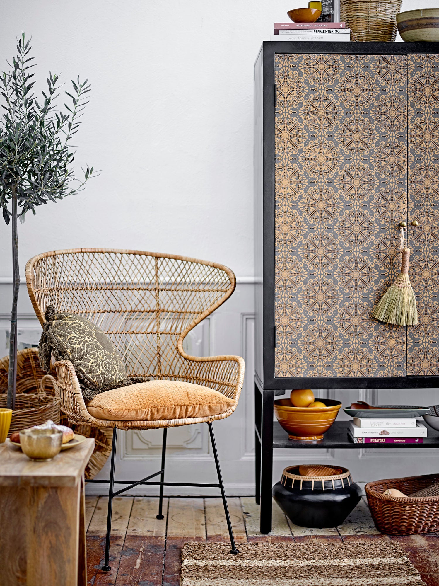 Dixon Terrakotta Deko-Schale mit Rattan-Detail und Matte Oberfläche Stilvoll