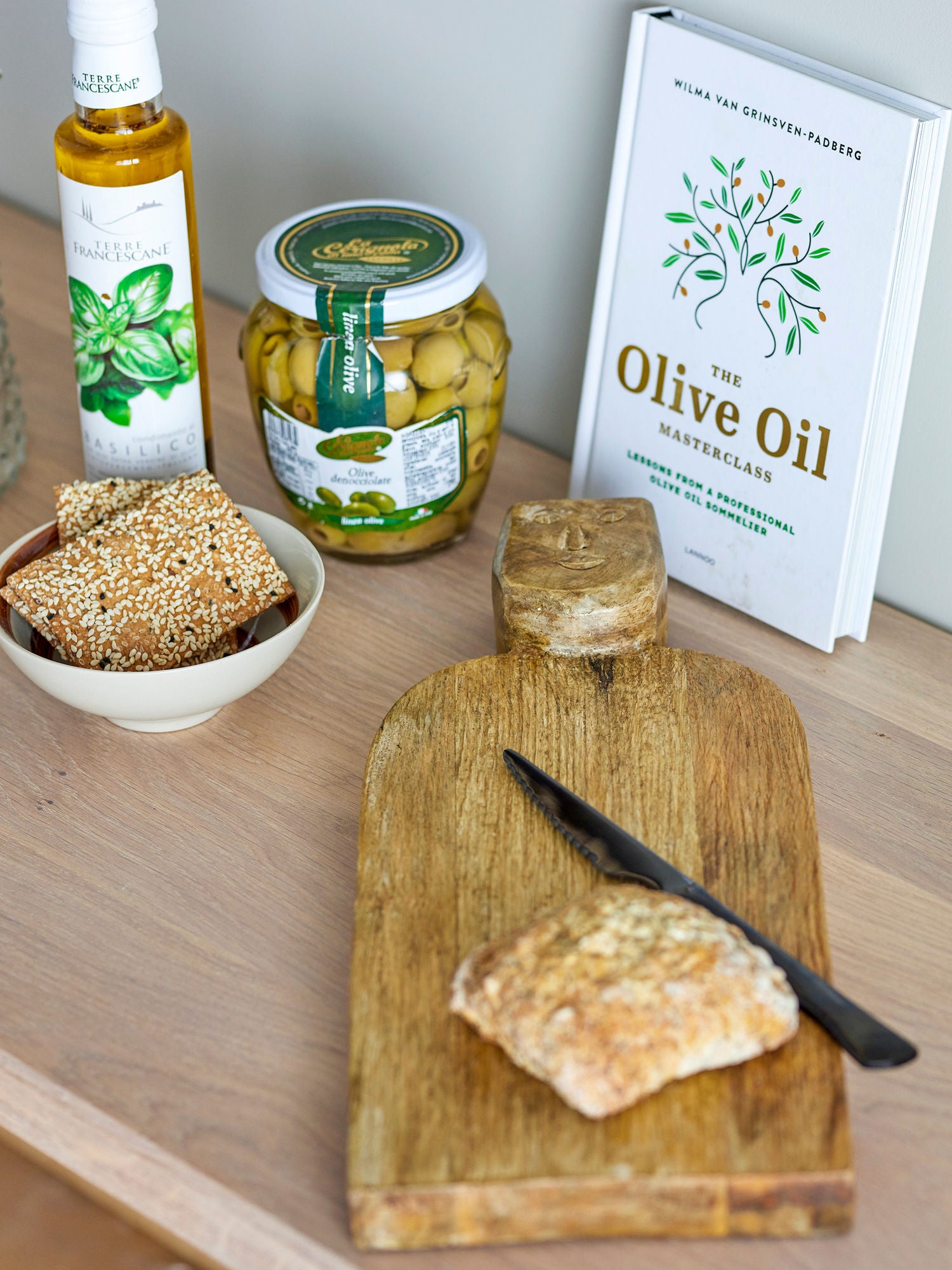 Brooklyn Mangoholz Servierbrett Natur Handgeschnitztem Motiv Rustikaler Look