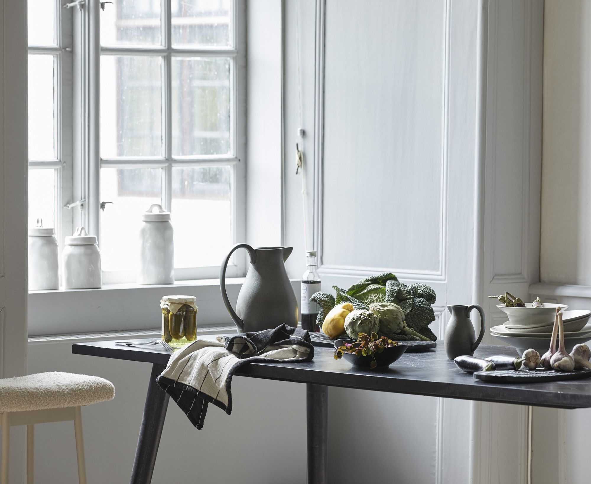 ANDREW Karaffe Aus Steinzeug 2,8 L Grün Reaktive Glasur und Zeitloses Design