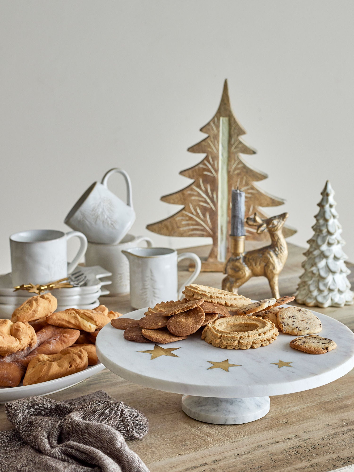 Fenya Star Kuchenteller, weiß, Marmor & Messing